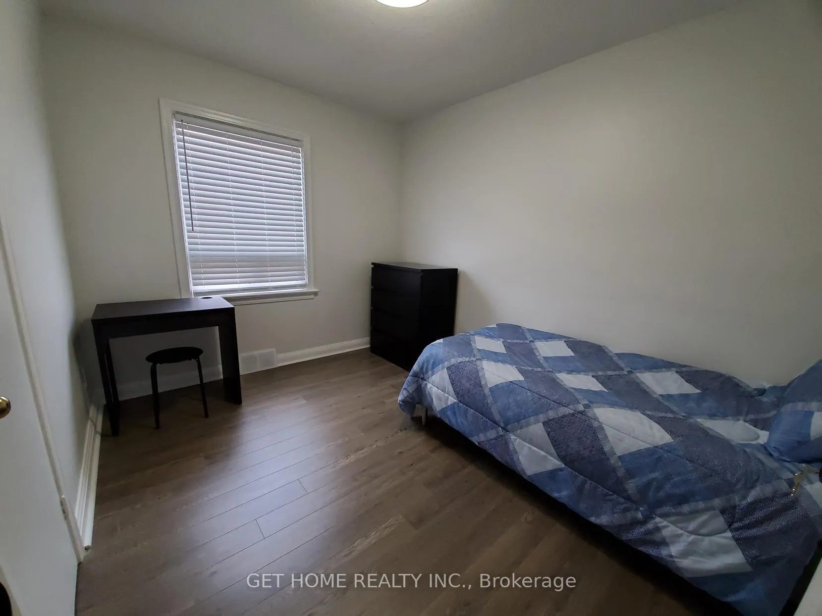 Photo 4 of Unit #Main, 18 Waringstown Drive, Scarborough, Wexford-Maryvale — HOMEH
