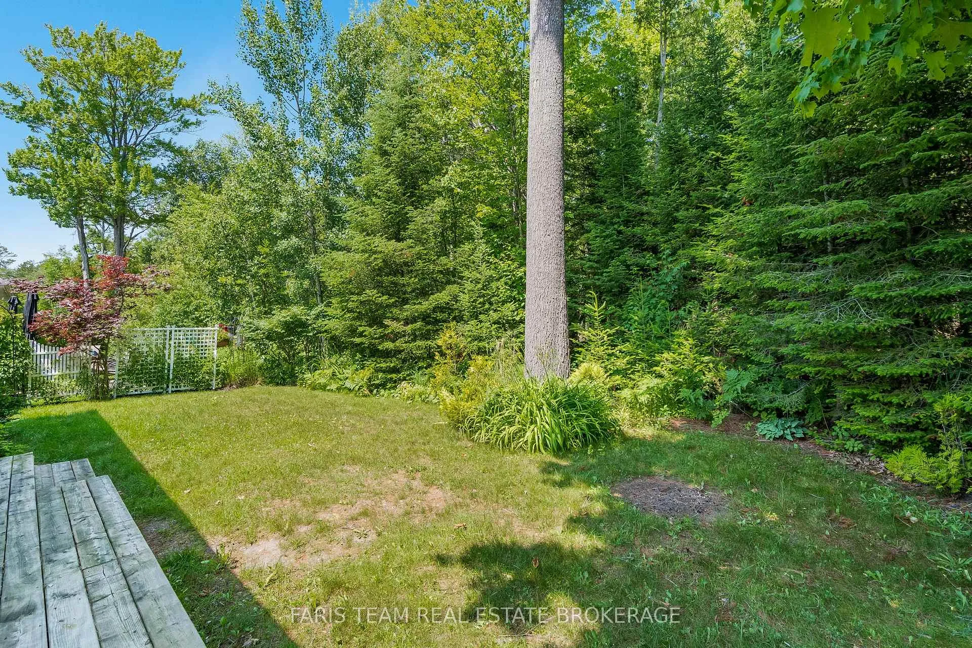 Photo 30 of 65 Madawaska Trail, Wasaga Beach — HOMEH