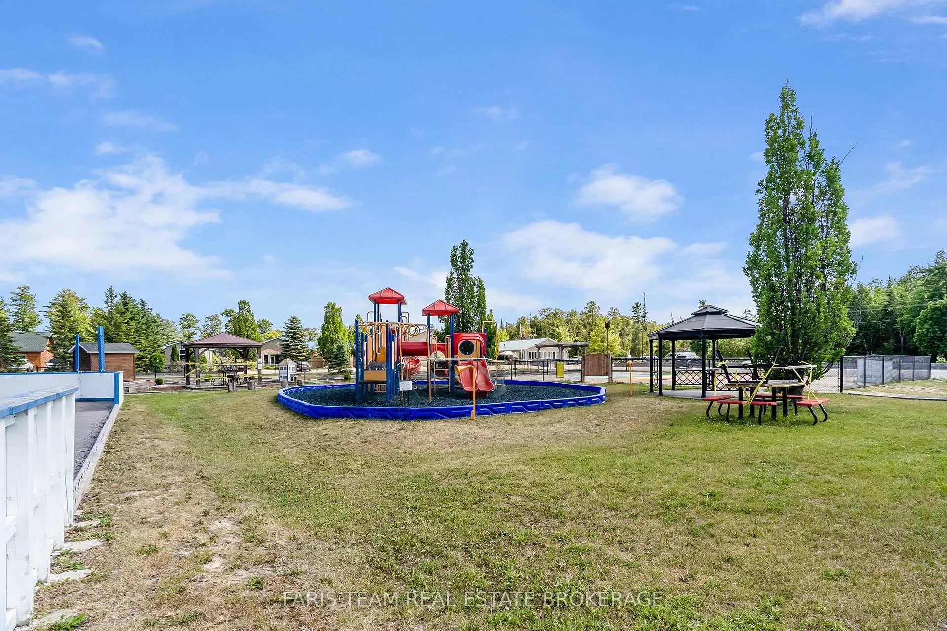 Photo 37 of 65 Madawaska Trail, Wasaga Beach — HOMEH