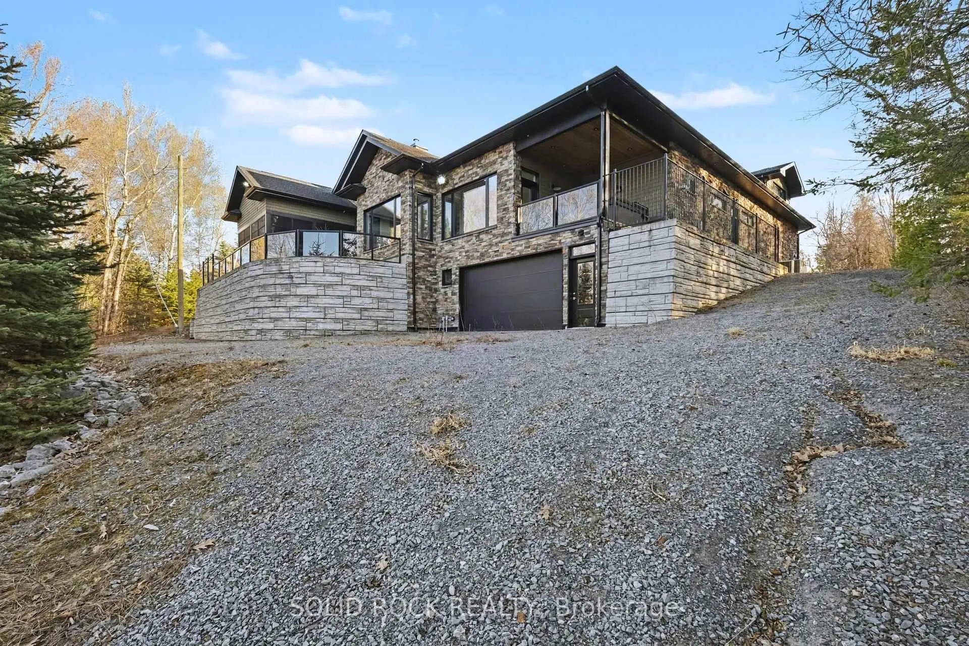 Photo 3 of 19 Neely Street, Ottawa, Kanata - Kanata (North East) — HOMEH
