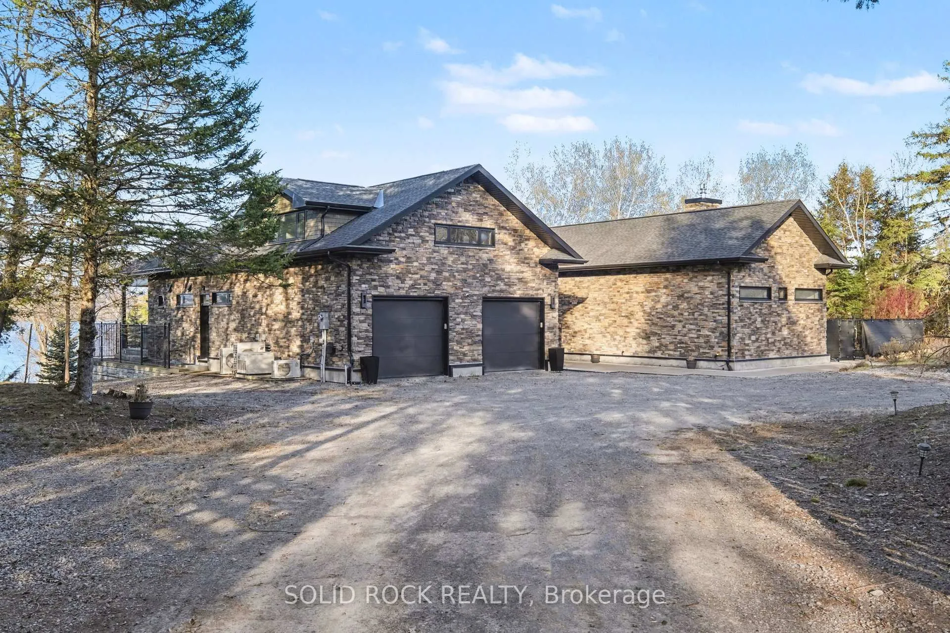 Photo 4 of 19 Neely Street, Ottawa, Kanata - Kanata (North East) — HOMEH