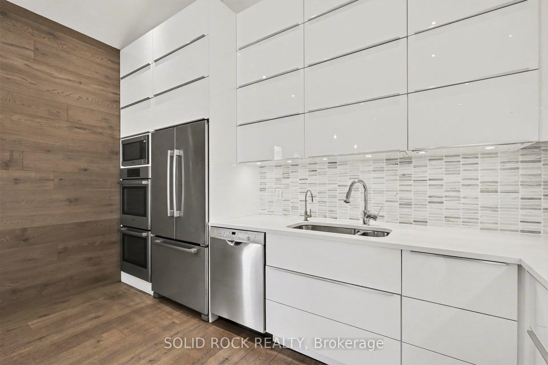 Photo 15 of 19 Neely Street, Ottawa, Kanata - Kanata (North East) — HOMEH