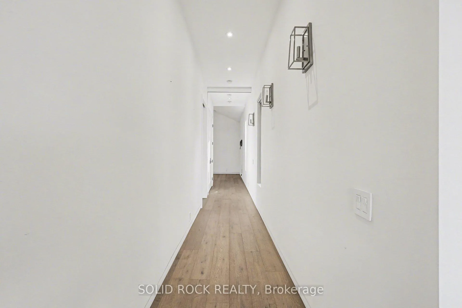 Photo 18 of 19 Neely Street, Ottawa, Kanata - Kanata (North East) — HOMEH