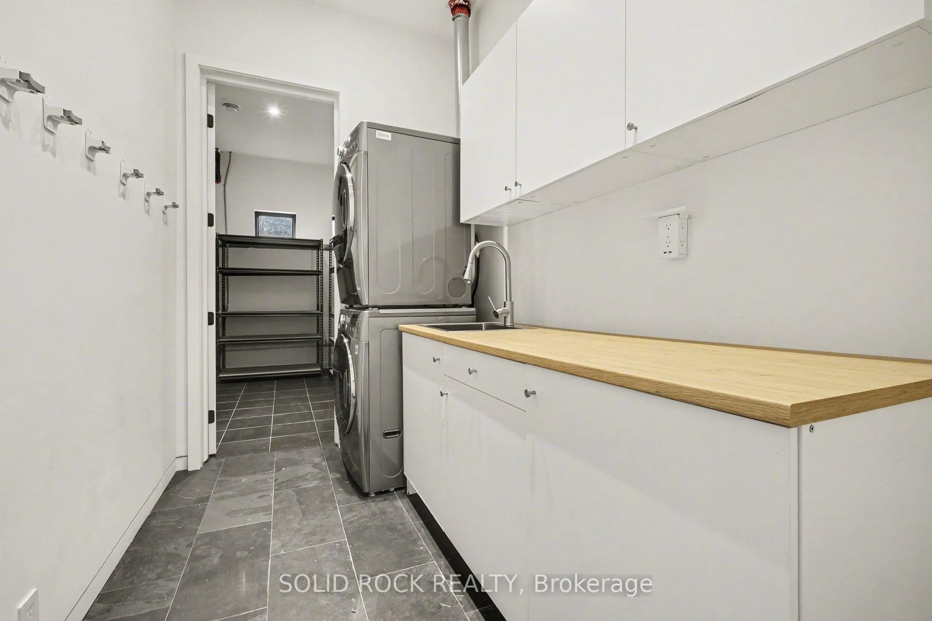 Photo 29 of 19 Neely Street, Ottawa, Kanata - Kanata (North East) — HOMEH
