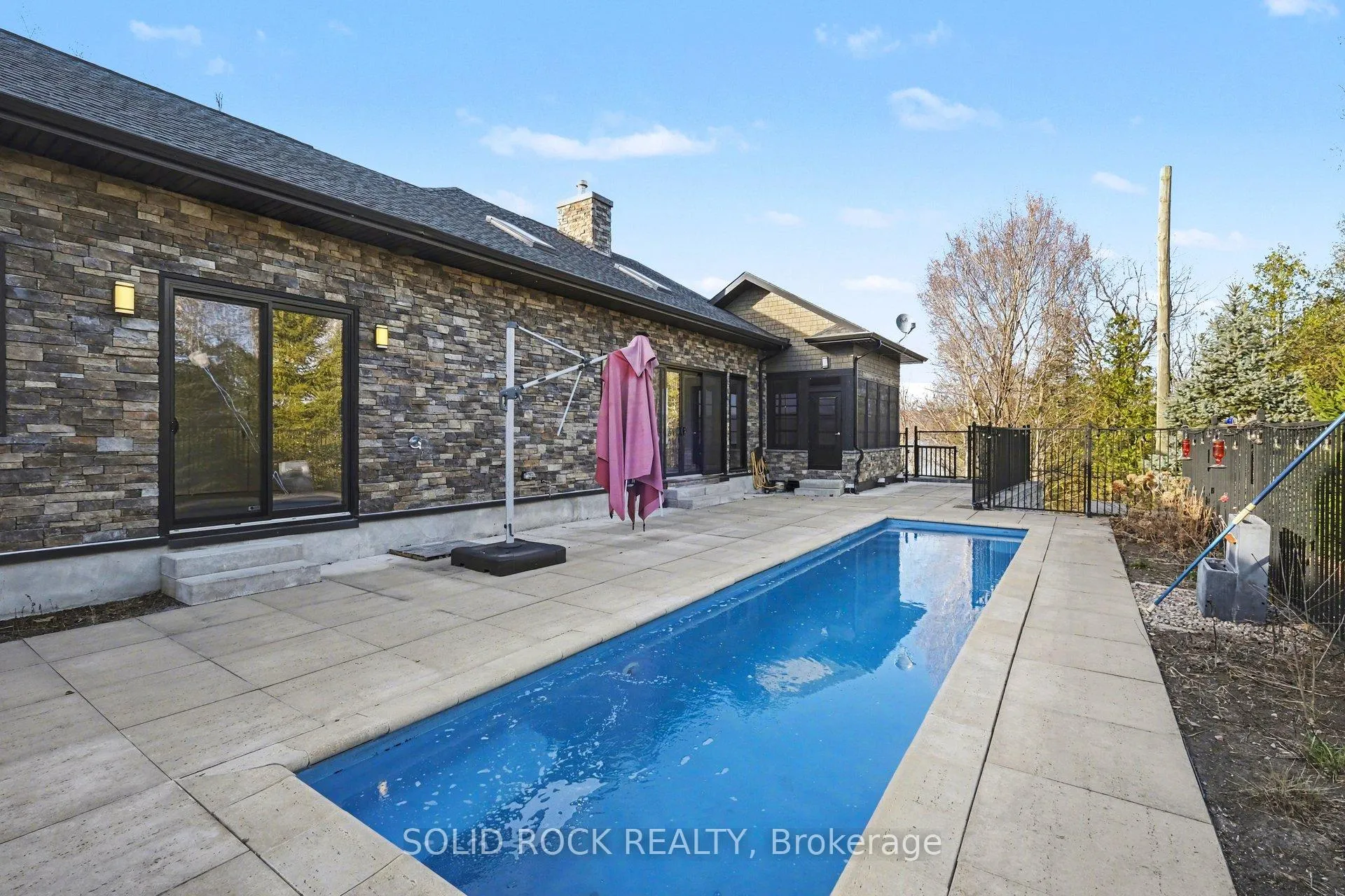 Photo 32 of 19 Neely Street, Ottawa, Kanata - Kanata (North East) — HOMEH