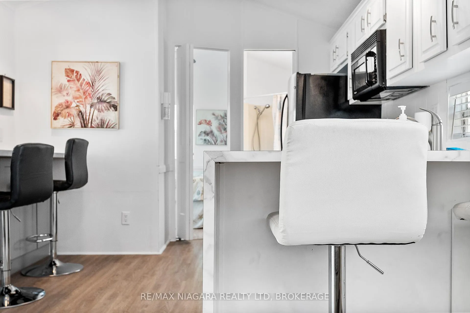 Photo 5 of 28 Mariner Crescent, Port Colborne, Sherkston — HOMEH