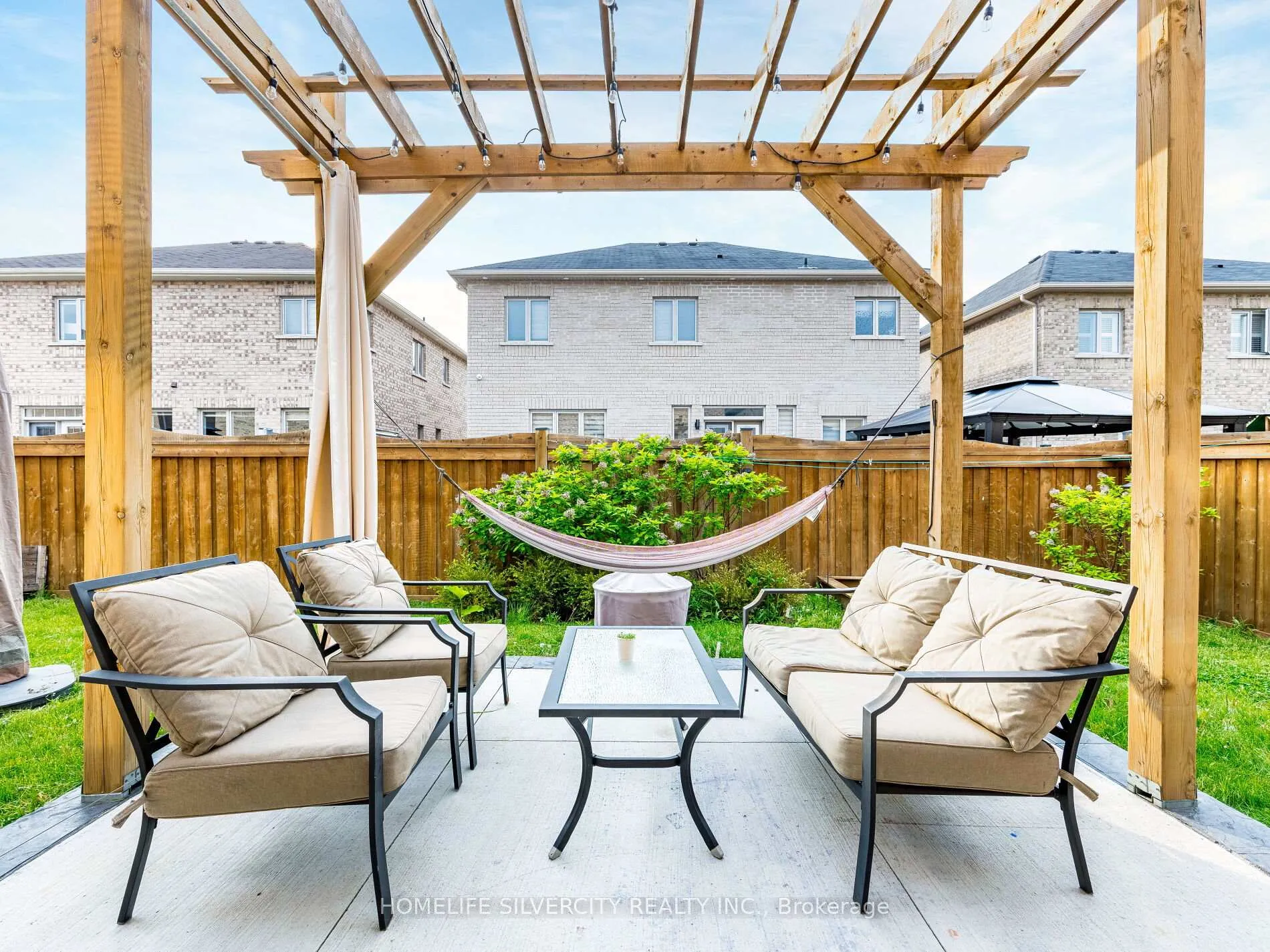 Photo 46 of 16 Cloncurry Street, Brampton, Toronto Gore Rural Estate — HOMEH