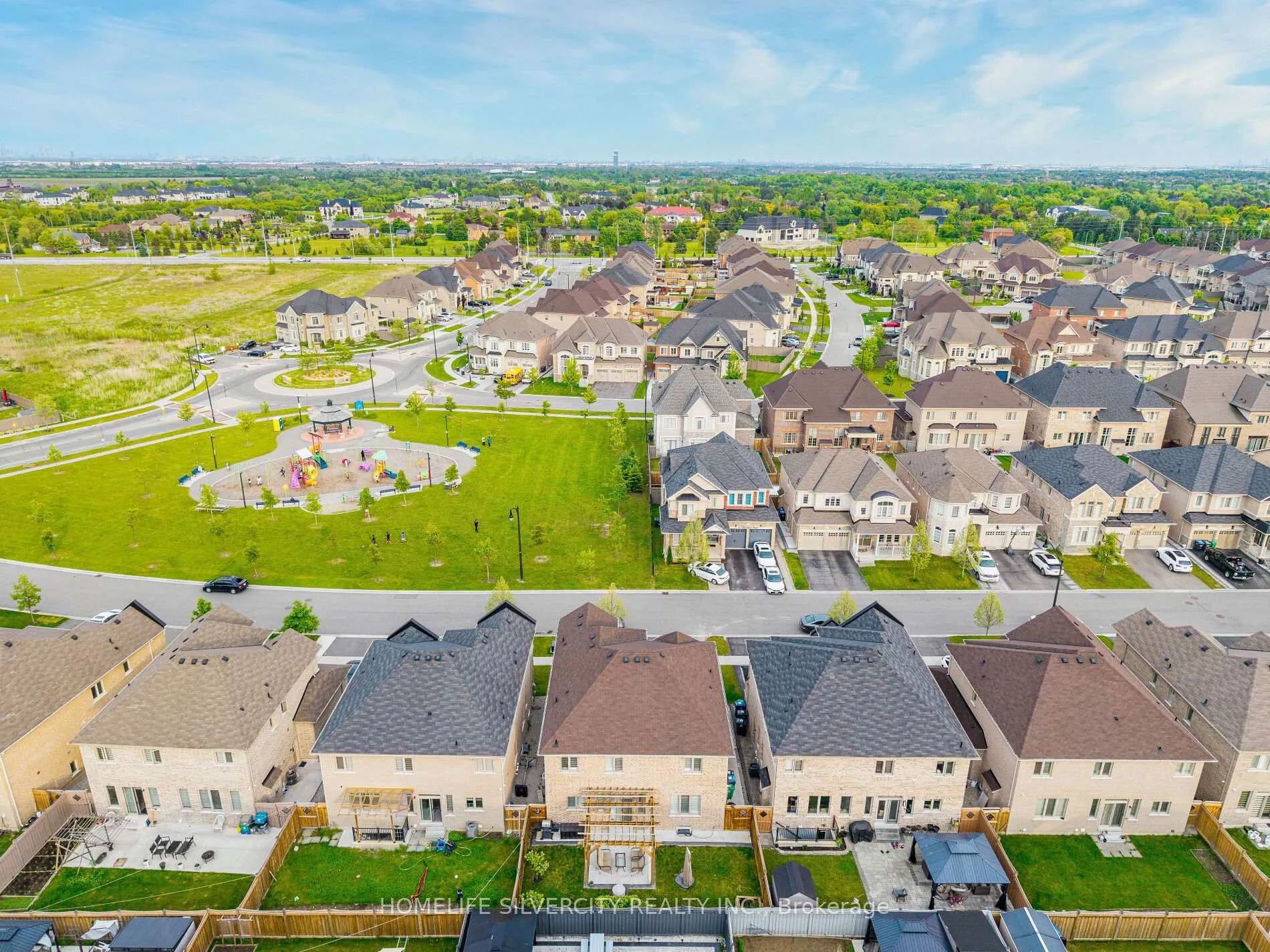 Photo 49 of 16 Cloncurry Street, Brampton, Toronto Gore Rural Estate — HOMEH