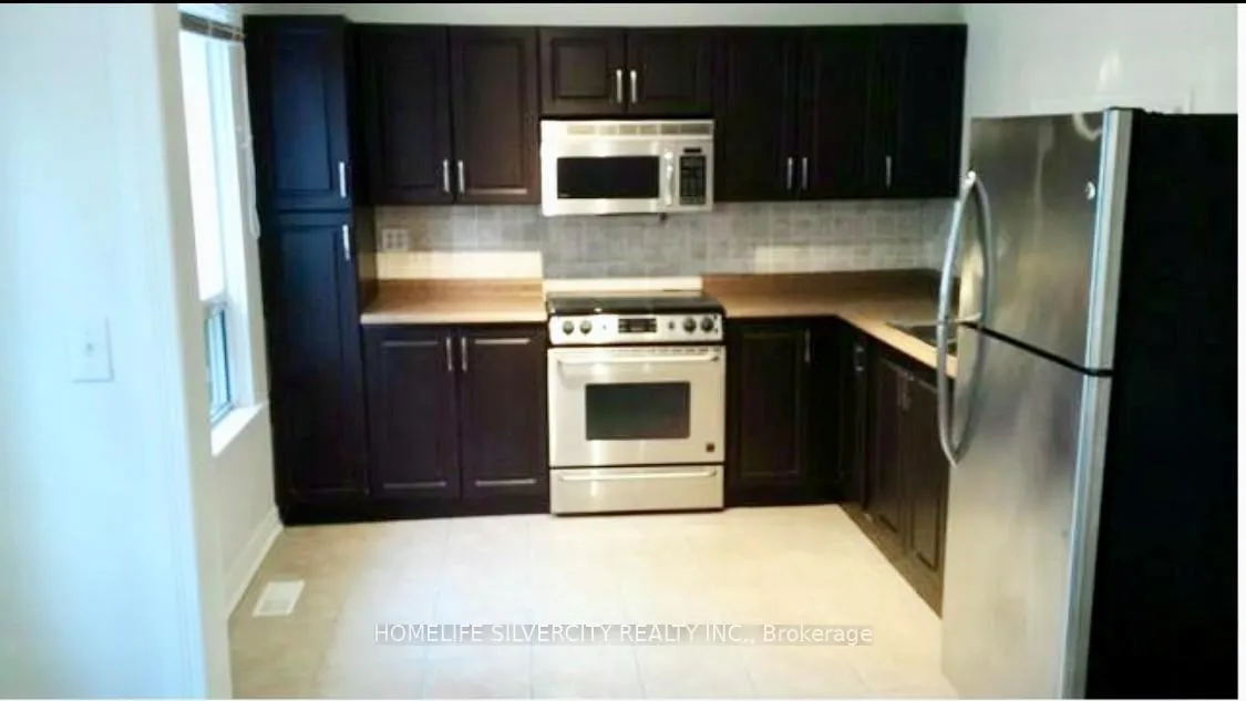 Photo 6 of 24 Webber Avenue, Hamilton, Stinson — HOMEH