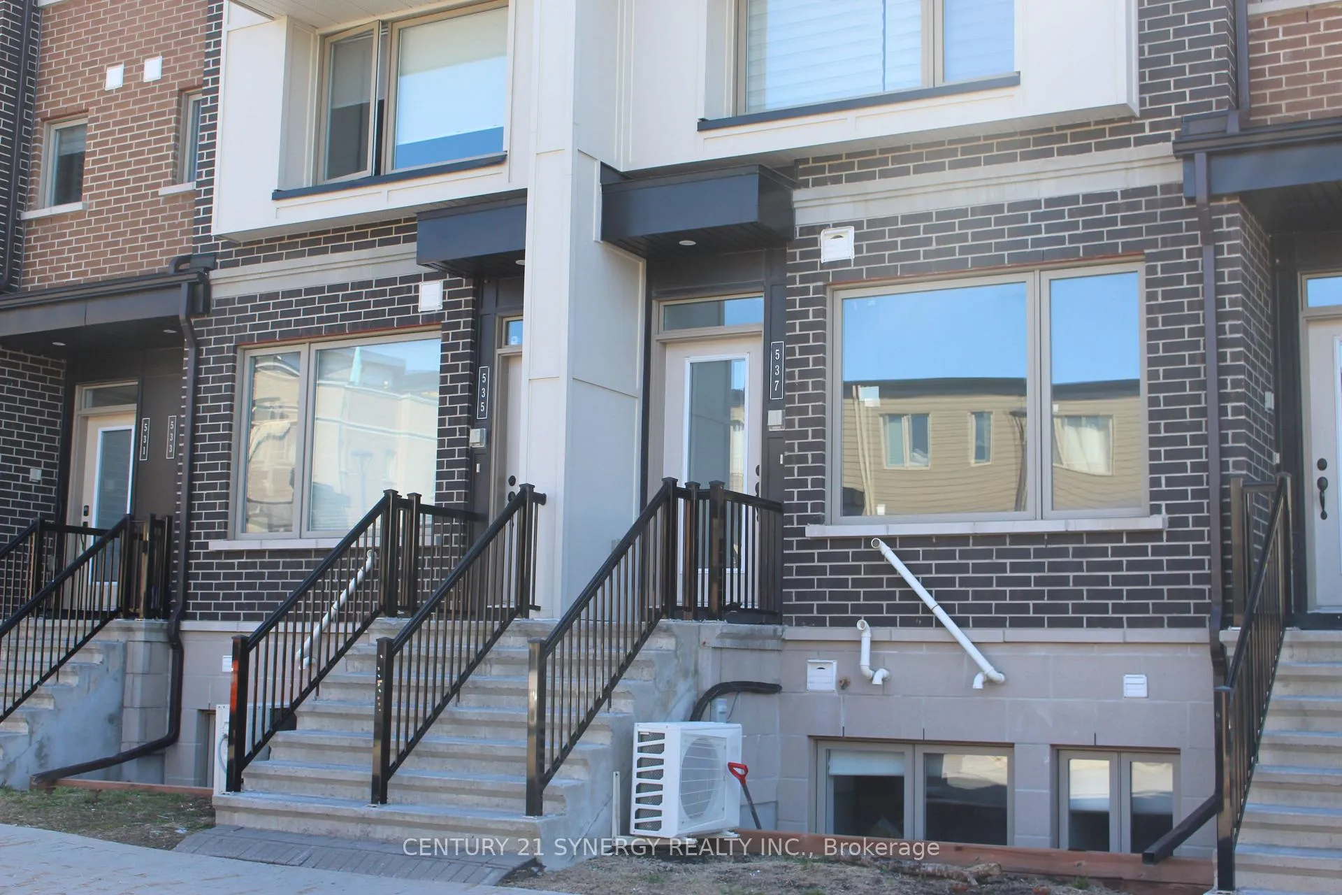 Photo 1 of 537 Ozawa Private, Ottawa, CFB Rockcliffe and Area — HOMEH