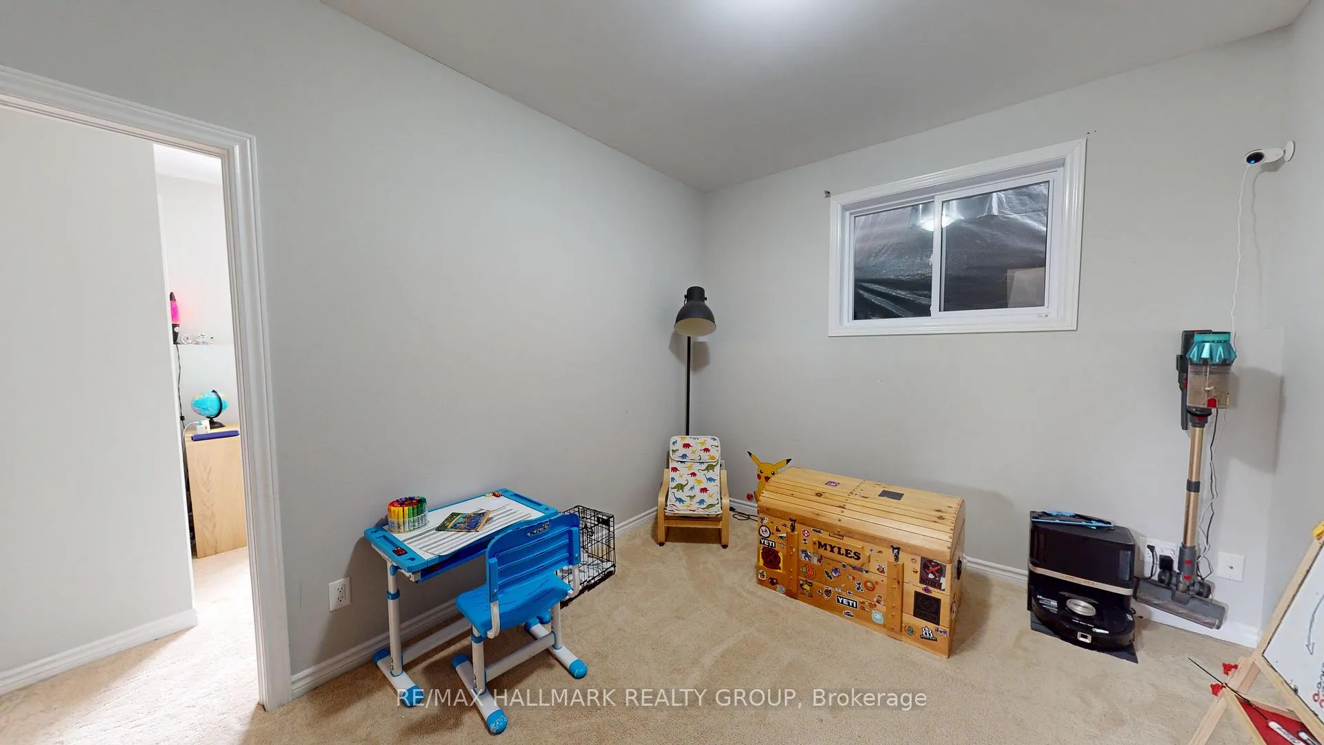 Photo 12 of 18 William Thomas Drive, Petawawa — HOMEH