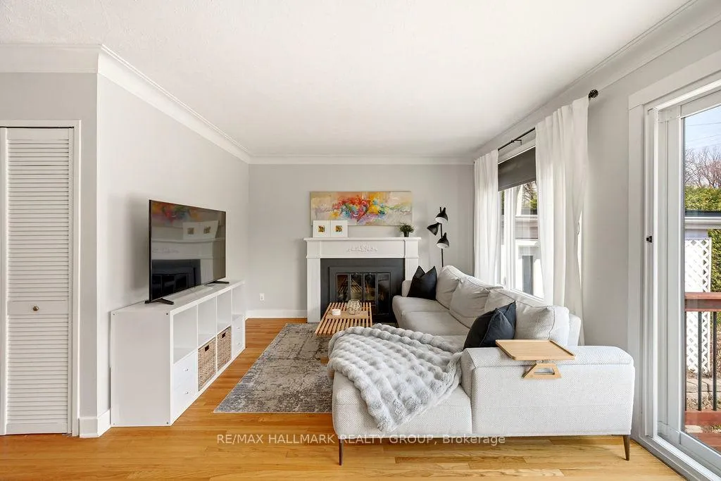 Photo 9 of 200 Lennox Park Avenue, Ottawa, Riverview Park — HOMEH