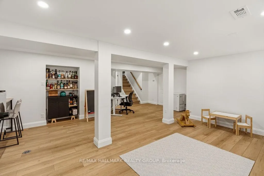 Photo 35 of 200 Lennox Park Avenue, Ottawa, Riverview Park — HOMEH
