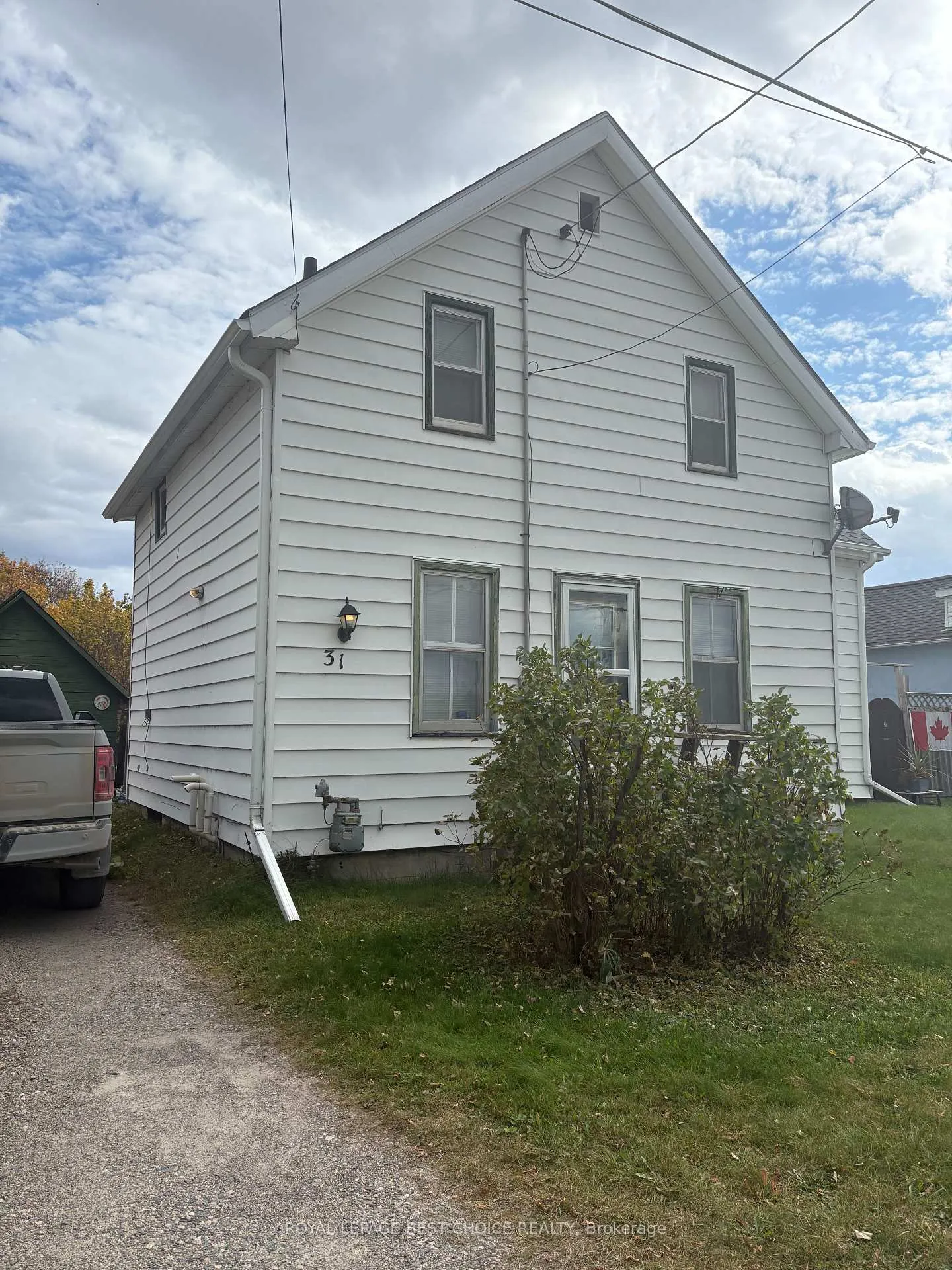 Photo 4 of 31 First Street, Englehart — HOMEH