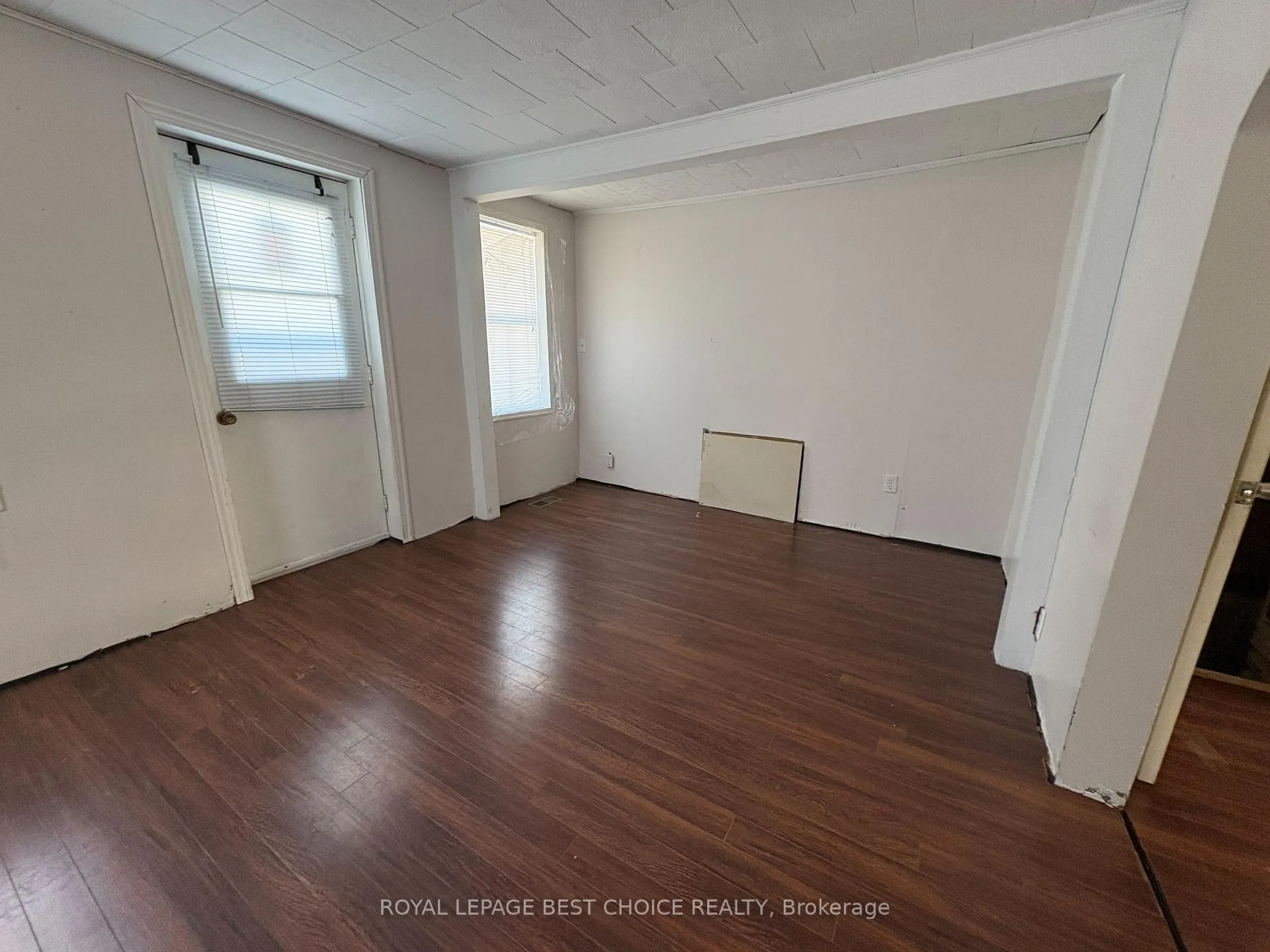 Photo 8 of 31 First Street, Englehart — HOMEH