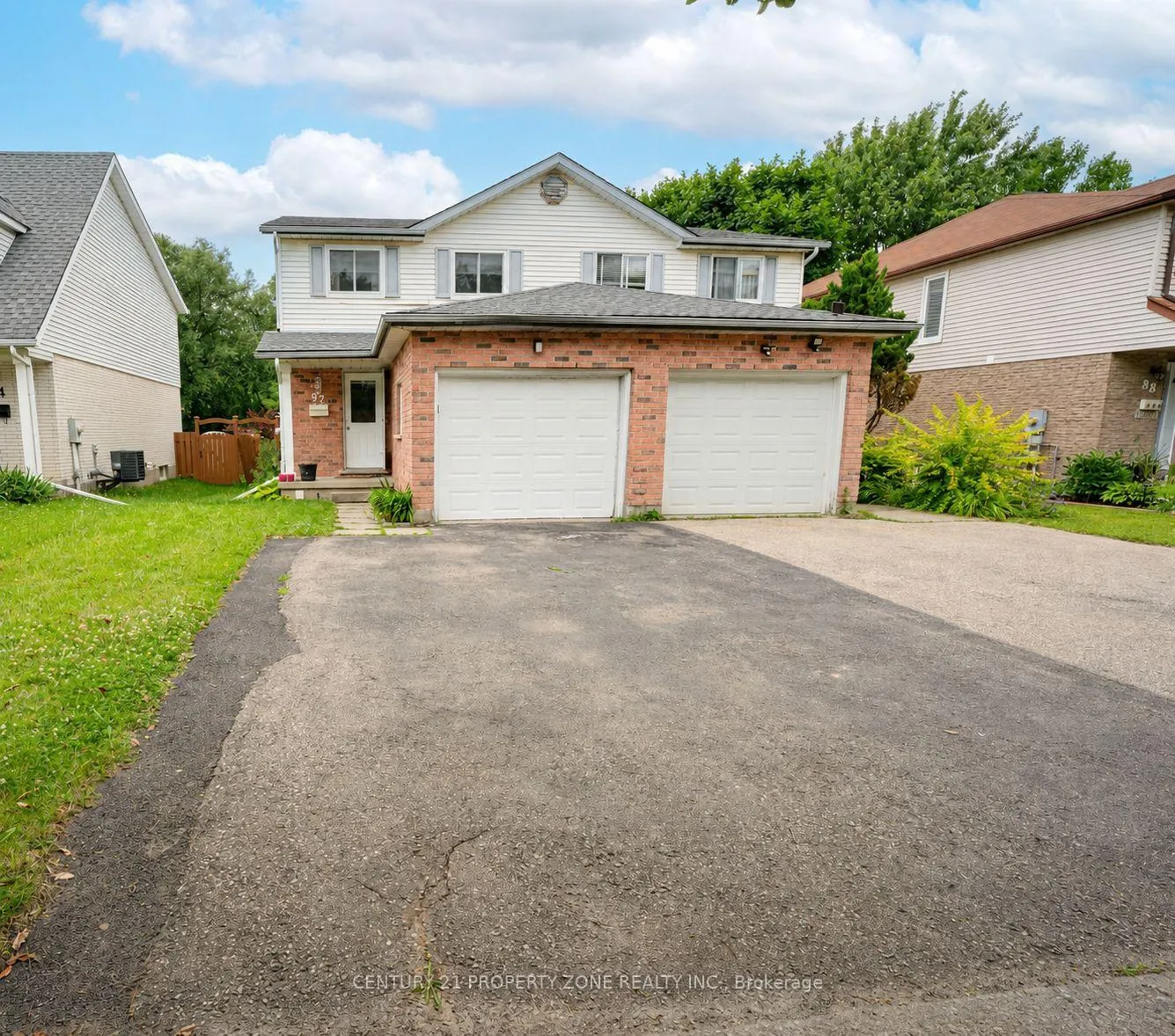 Photo 1 of 92 Highland Crescent, Kitchener, Victoria Hills — HOMEH