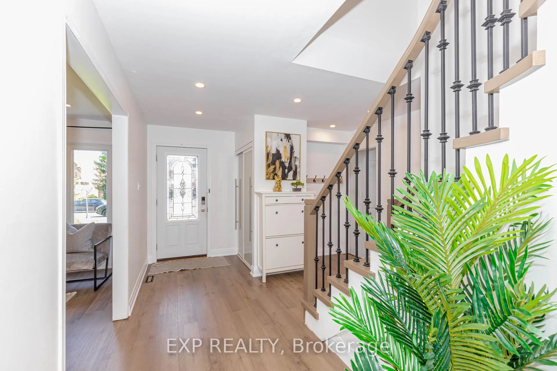 Photo 7 of 33 Meaghan Street, Hamilton, Waterdown — HOMEH