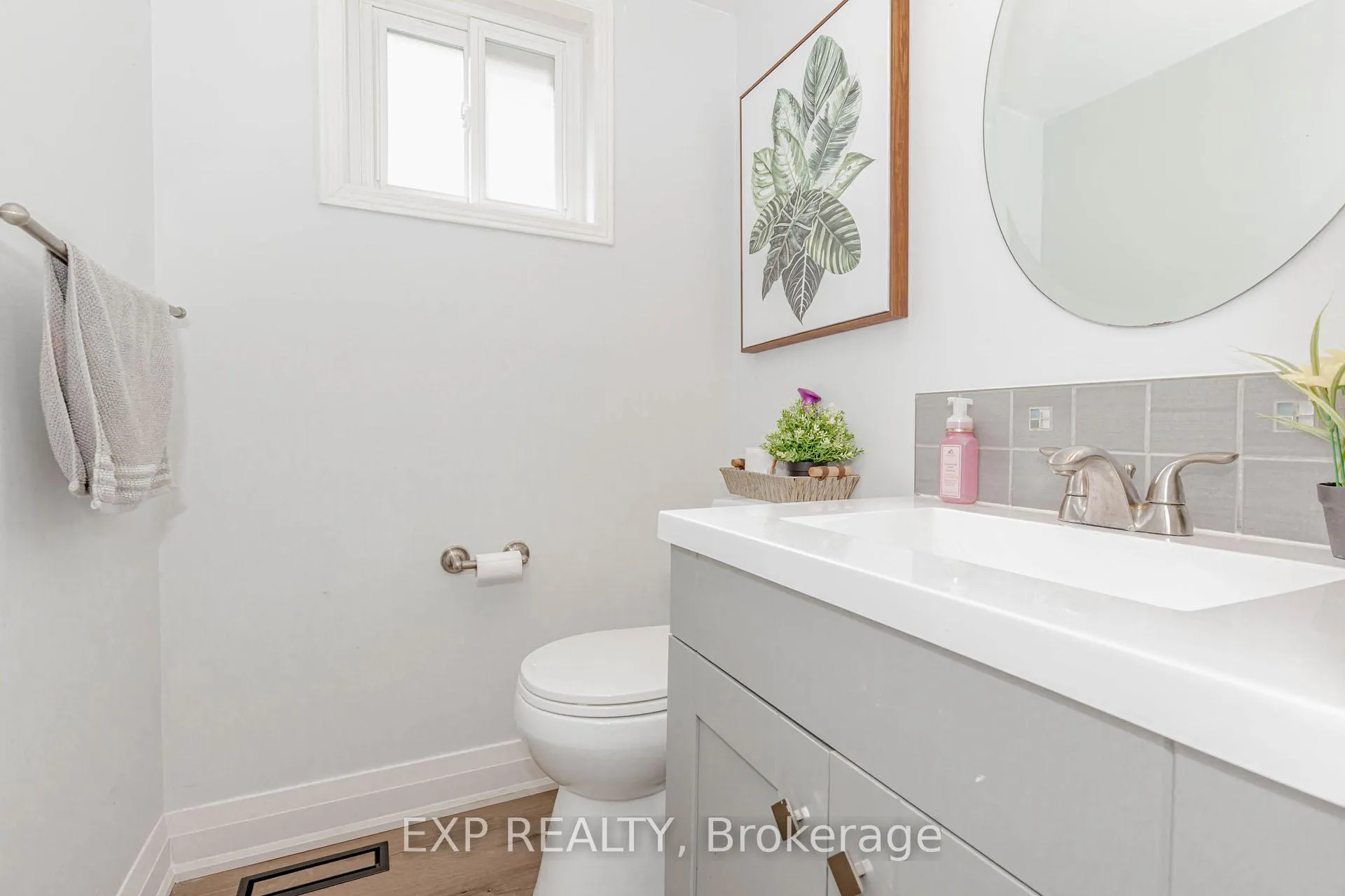 Photo 25 of 33 Meaghan Street, Hamilton, Waterdown — HOMEH