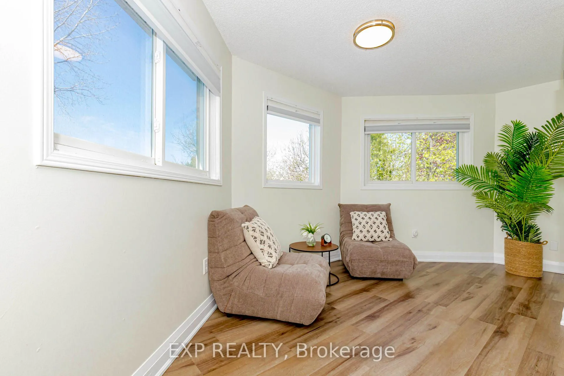 Photo 31 of 33 Meaghan Street, Hamilton, Waterdown — HOMEH