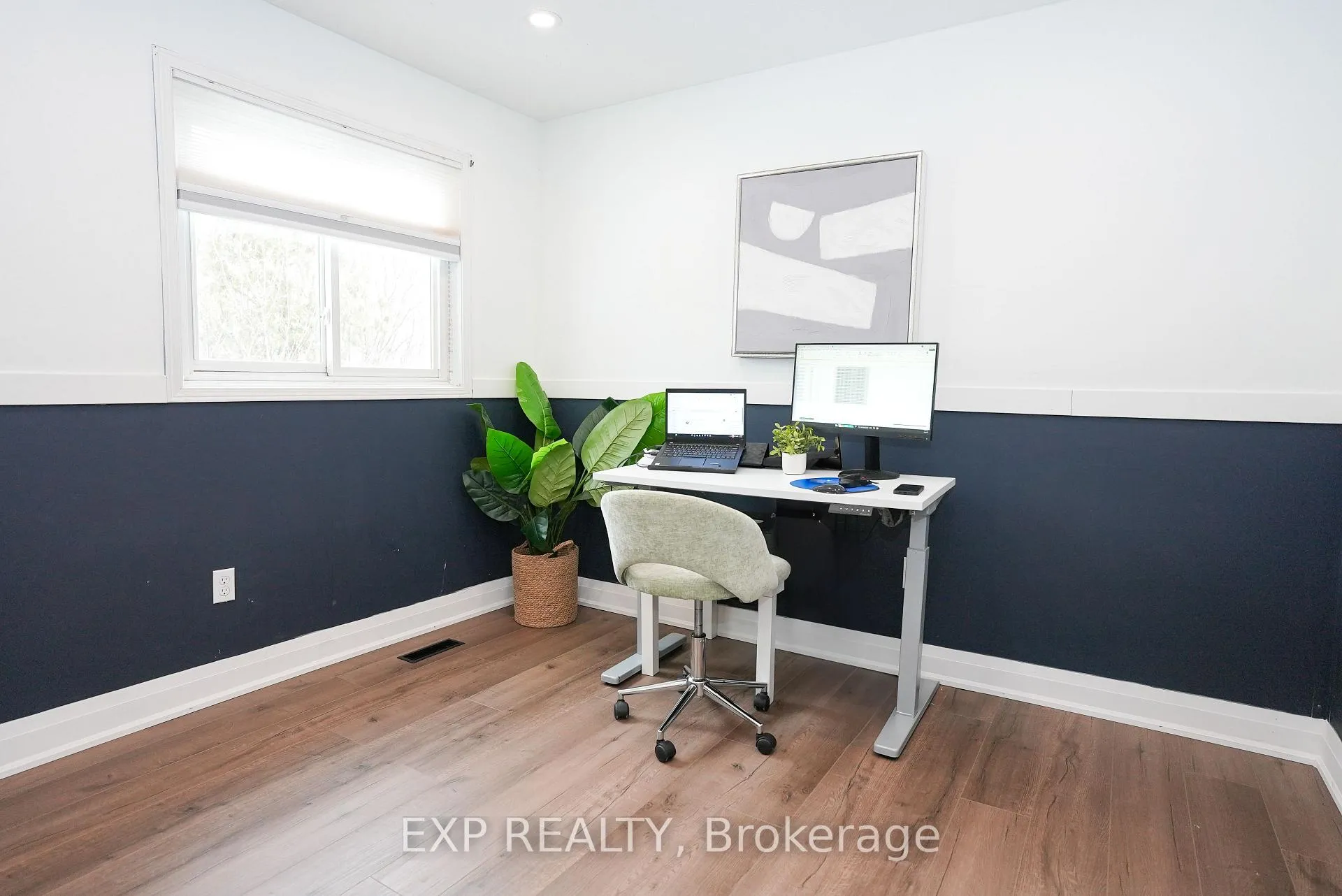 Photo 32 of 33 Meaghan Street, Hamilton, Waterdown — HOMEH