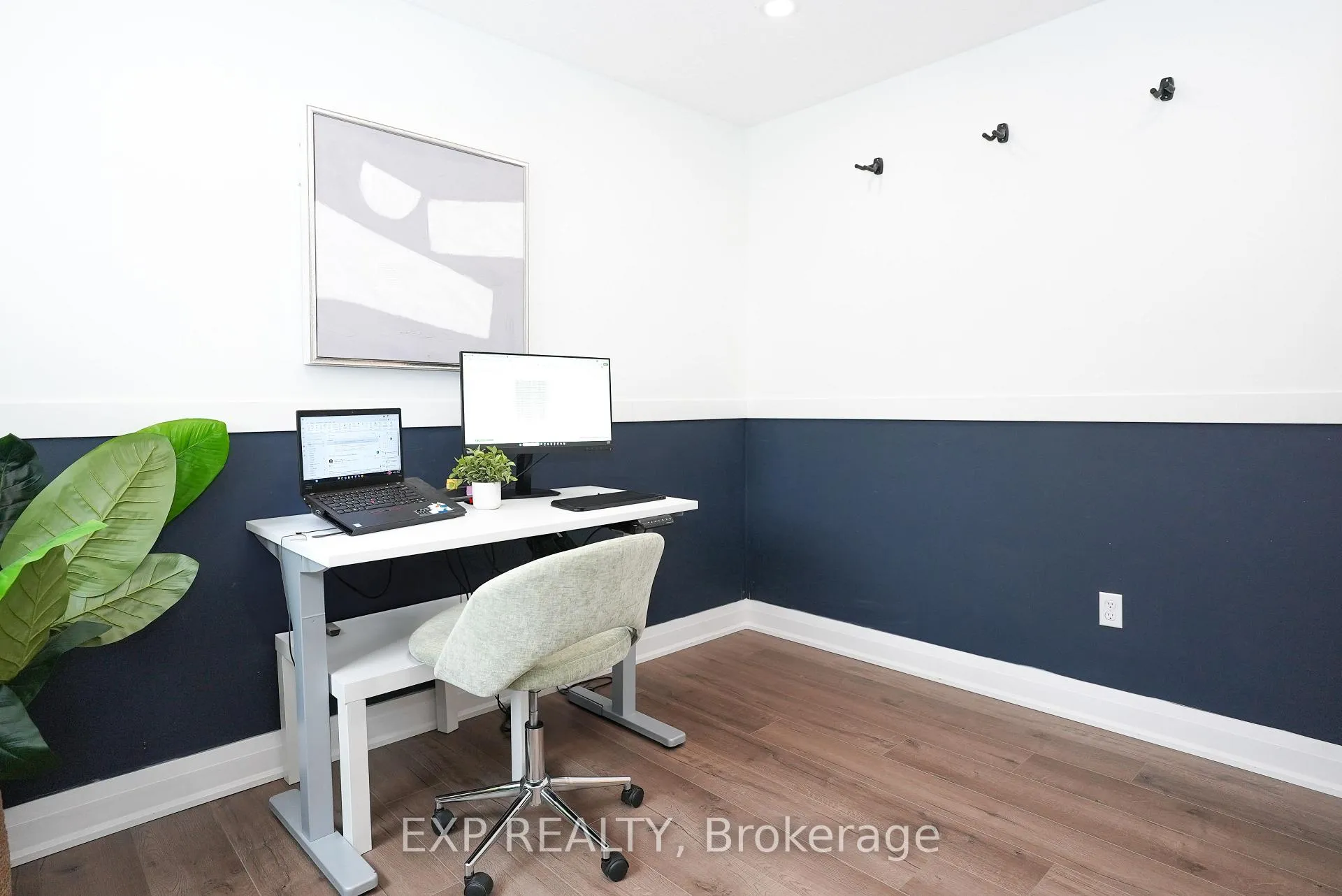 Photo 35 of 33 Meaghan Street, Hamilton, Waterdown — HOMEH