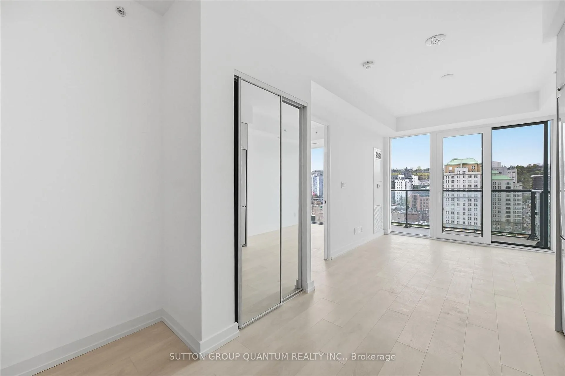 Photo 10 of Unit 1221, 75 James Street S, Hamilton, Corktown — HOMEH