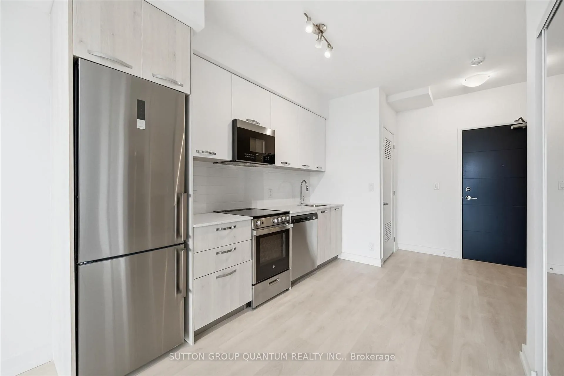 Photo 11 of Unit 1221, 75 James Street S, Hamilton, Corktown — HOMEH