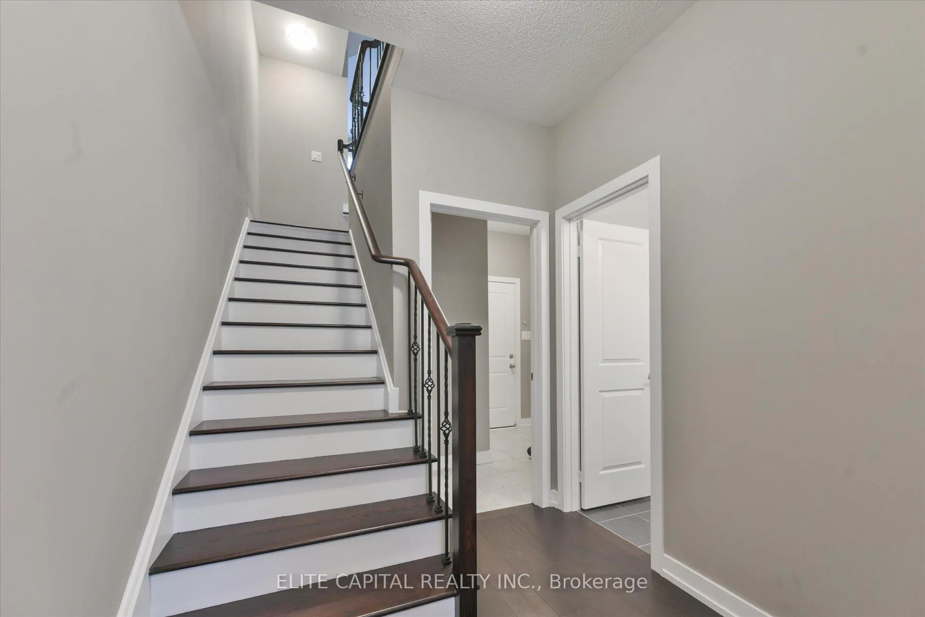 Photo 8 of 81 Stauffer Crescent, Markham, Cornell — HOMEH