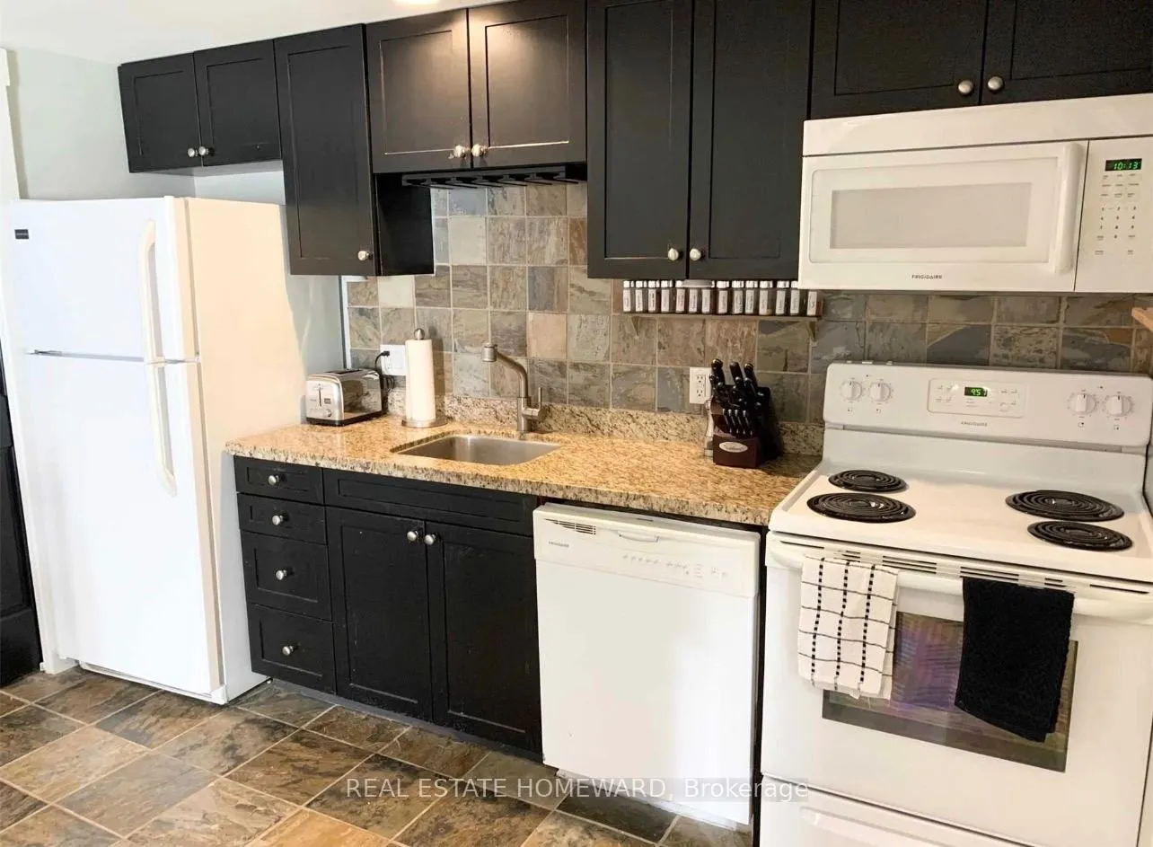 Photo 4 of Unit 322, 5 Dawson Drive, Collingwood — HOMEH