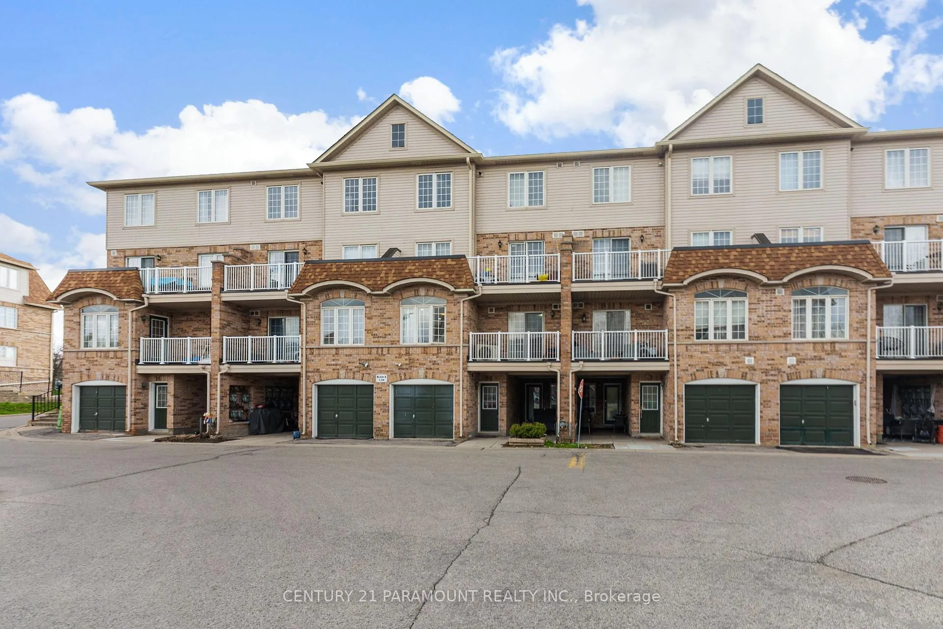 Photo 2 of Unit 10, 200 Mclevin Avenue, Scarborough, Malvern — HOMEH