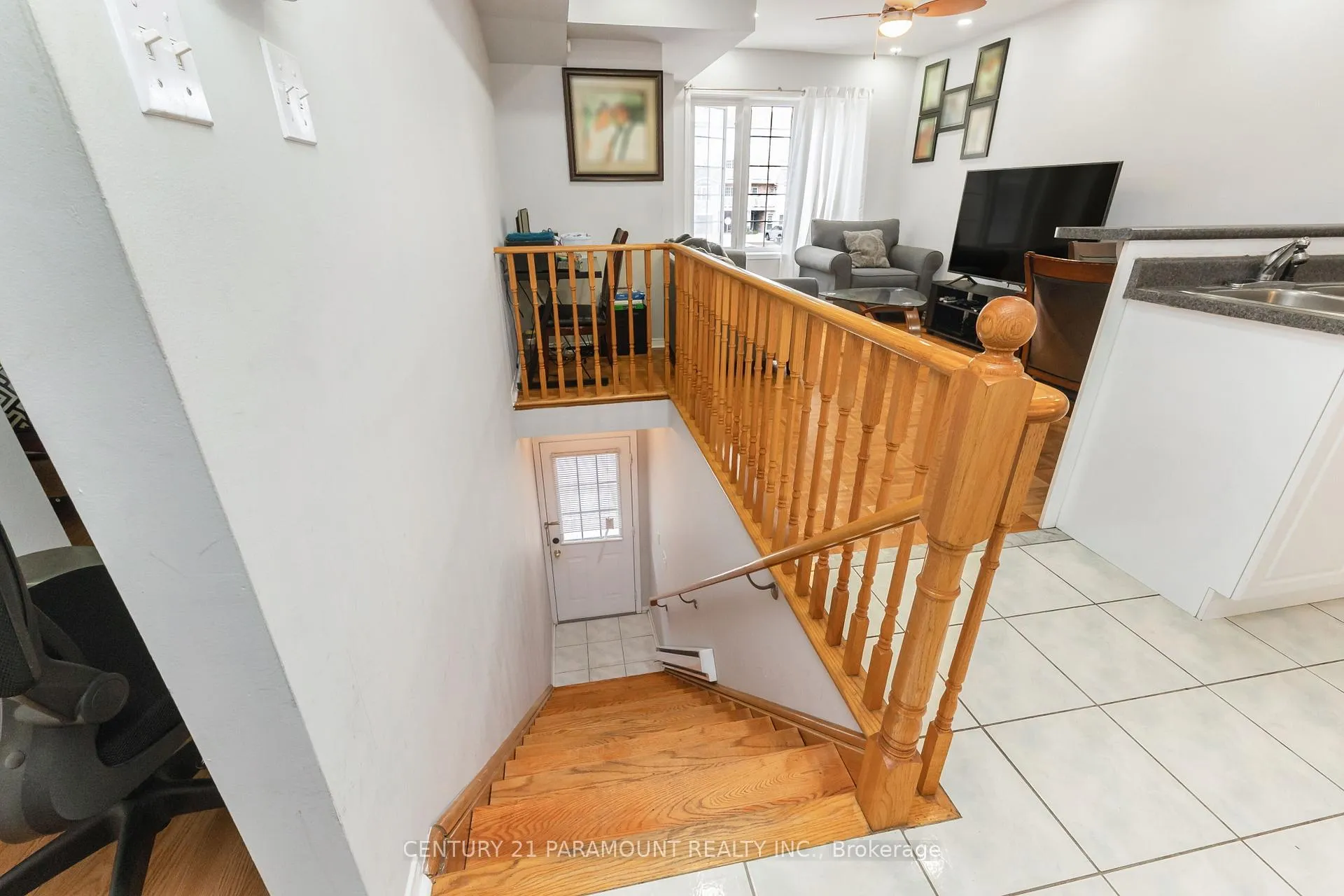 Photo 5 of Unit 10, 200 Mclevin Avenue, Scarborough, Malvern — HOMEH