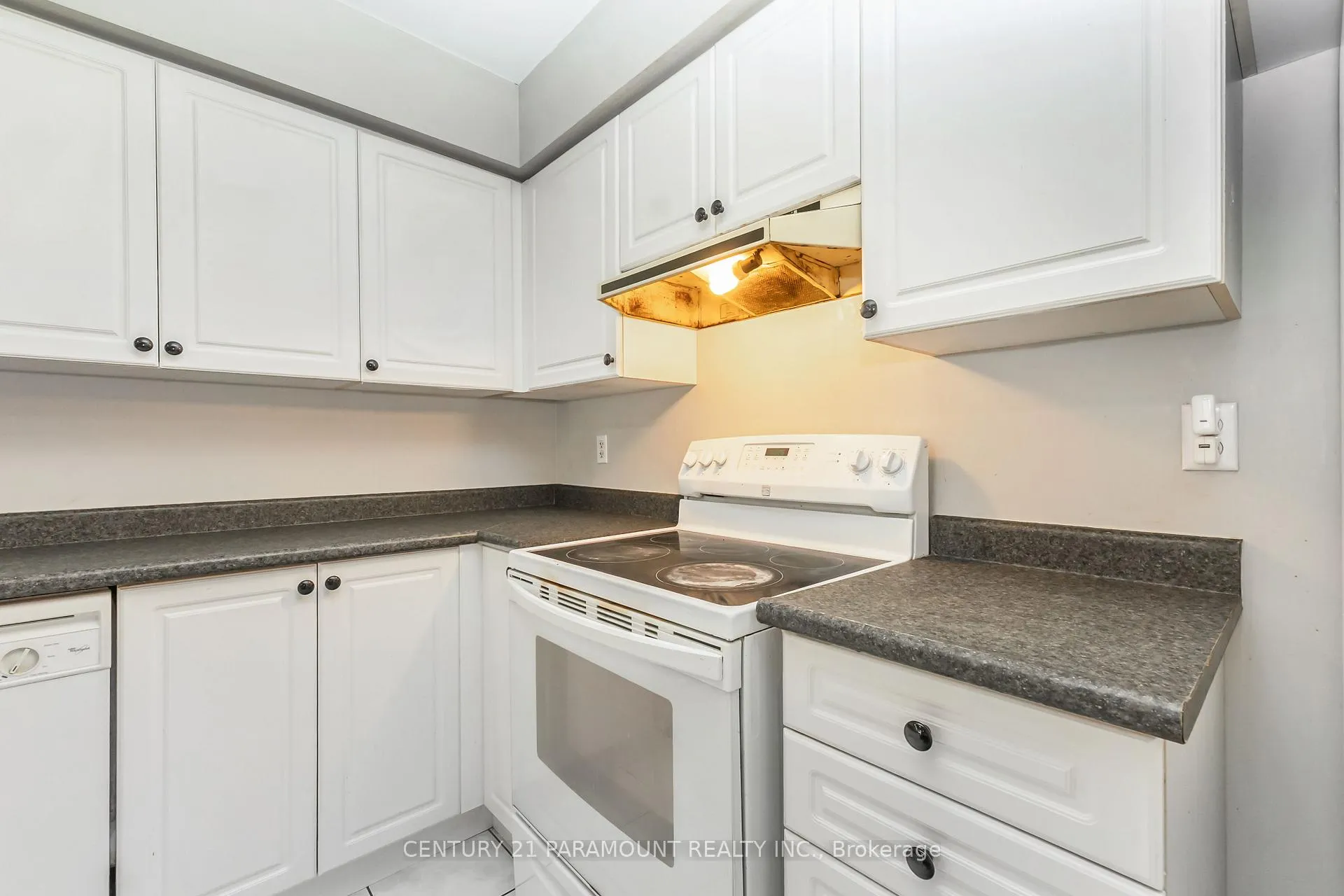 Photo 13 of Unit 10, 200 Mclevin Avenue, Scarborough, Malvern — HOMEH