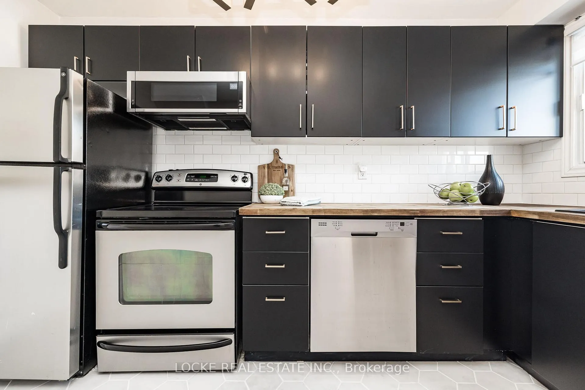 Photo 5 of Unit 16, 4036 Eady Court, Ottawa, Cyrville — HOMEH