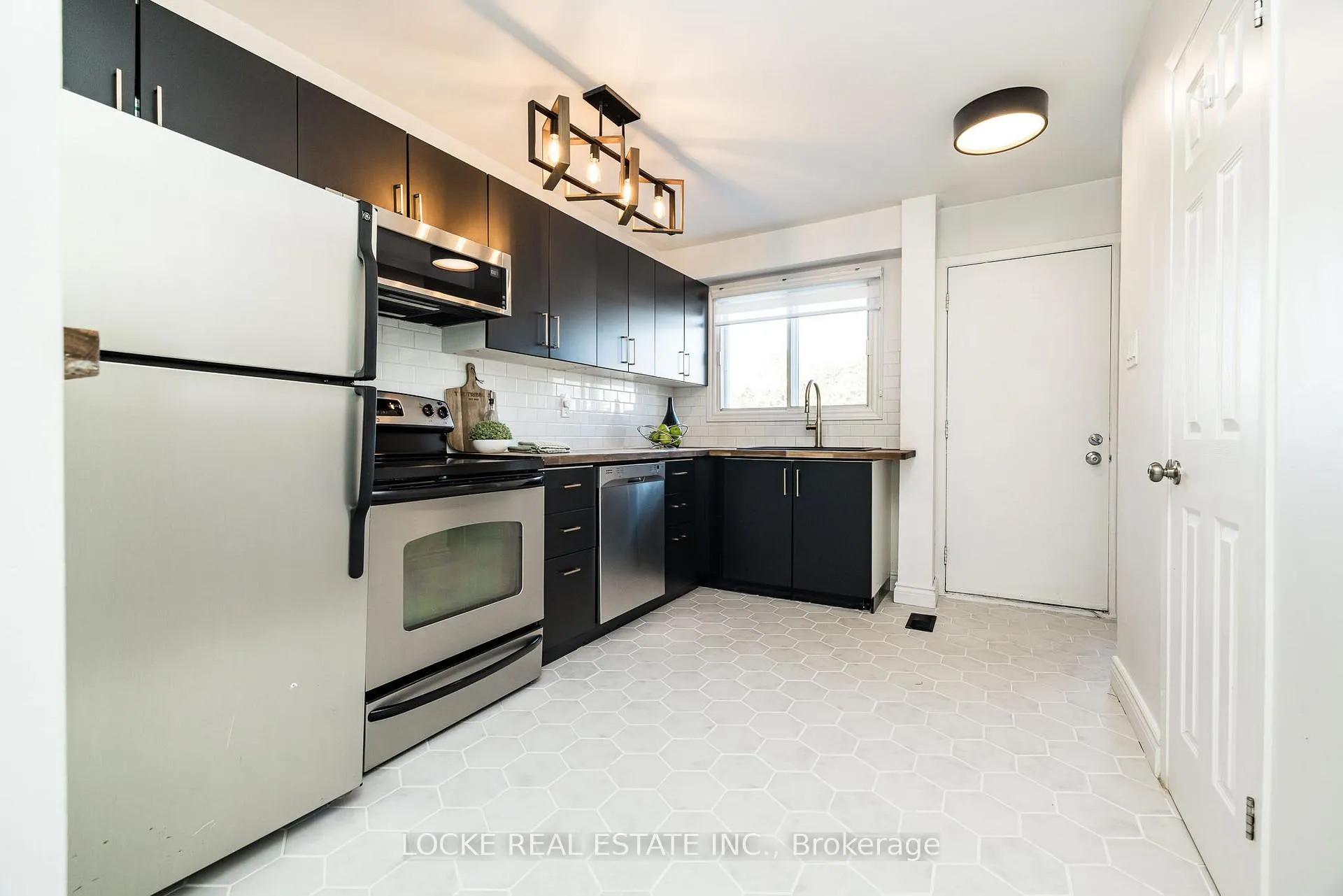 Photo 6 of Unit 16, 4036 Eady Court, Ottawa, Cyrville — HOMEH