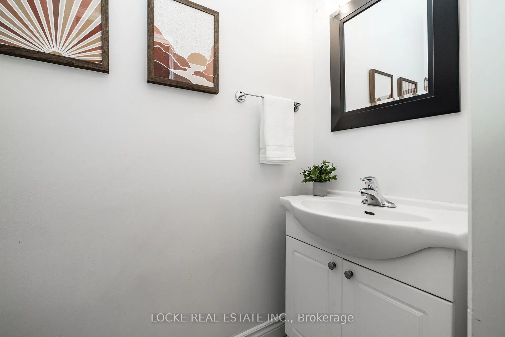 Photo 15 of Unit 16, 4036 Eady Court, Ottawa, Cyrville — HOMEH