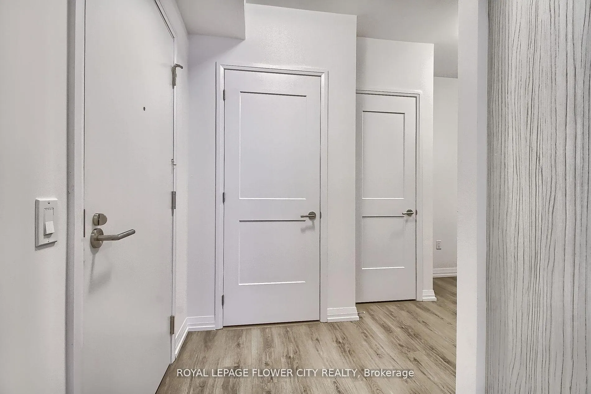 Photo 18 of Unit 716, 50 Dunfield Avenue, Toronto, Mount Pleasant East — HOMEH