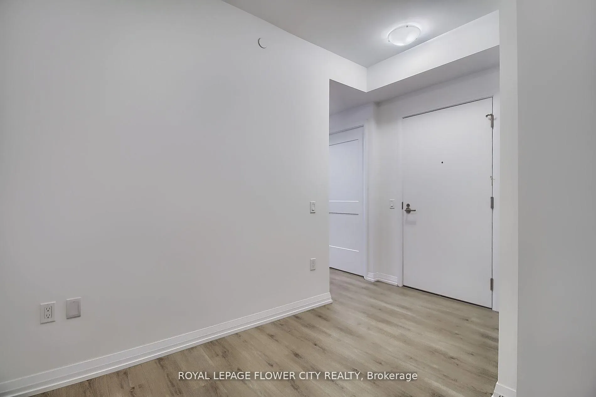 Photo 22 of Unit 716, 50 Dunfield Avenue, Toronto, Mount Pleasant East — HOMEH