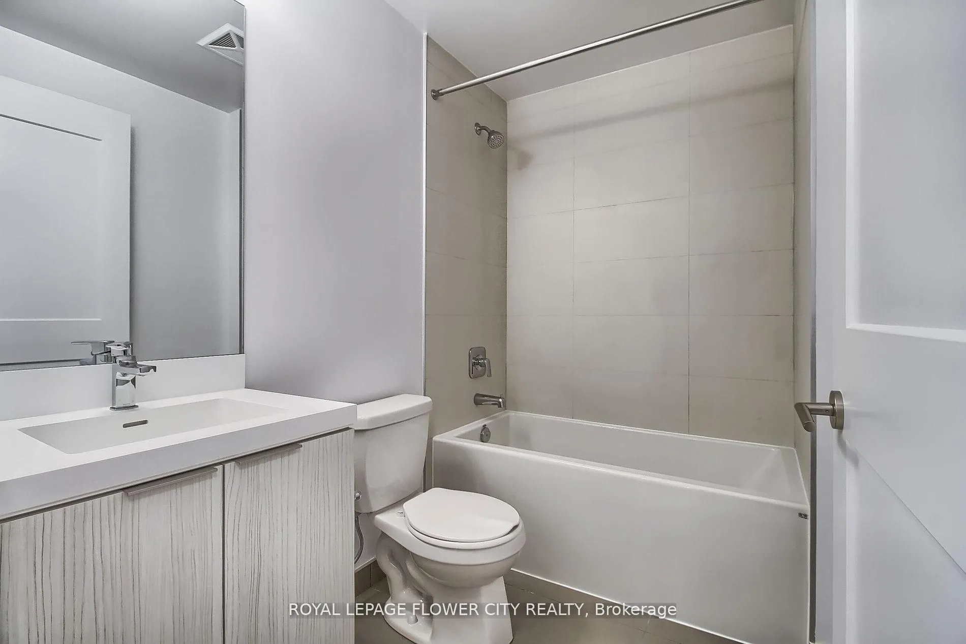 Photo 23 of Unit 716, 50 Dunfield Avenue, Toronto, Mount Pleasant East — HOMEH