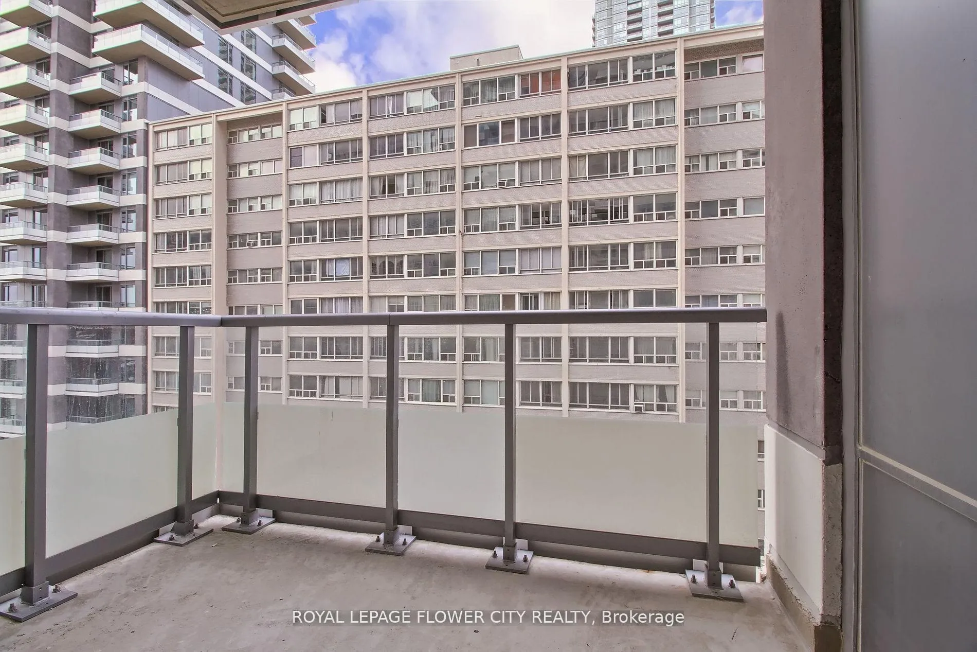 Photo 27 of Unit 716, 50 Dunfield Avenue, Toronto, Mount Pleasant East — HOMEH