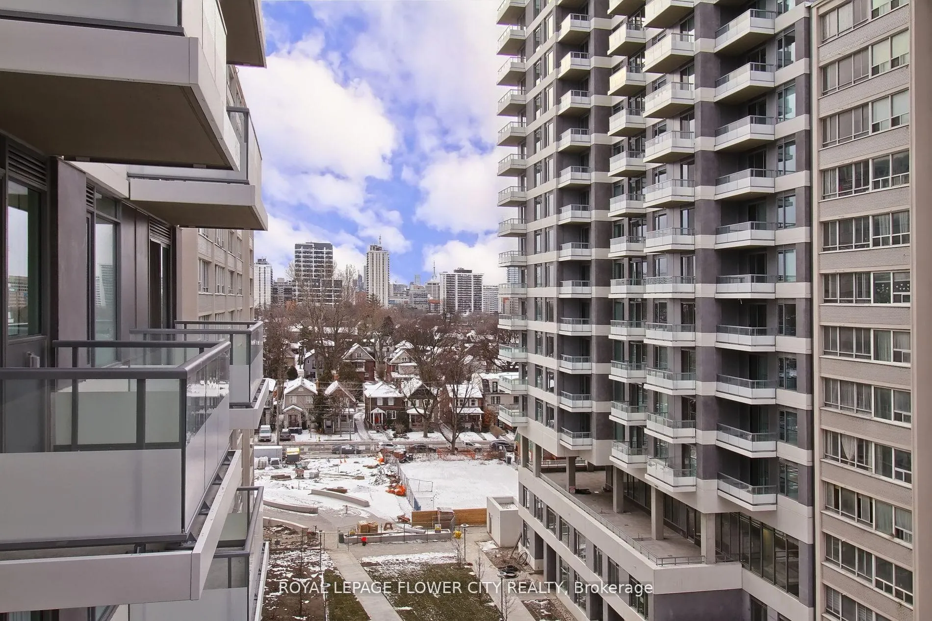 Photo 30 of Unit 716, 50 Dunfield Avenue, Toronto, Mount Pleasant East — HOMEH