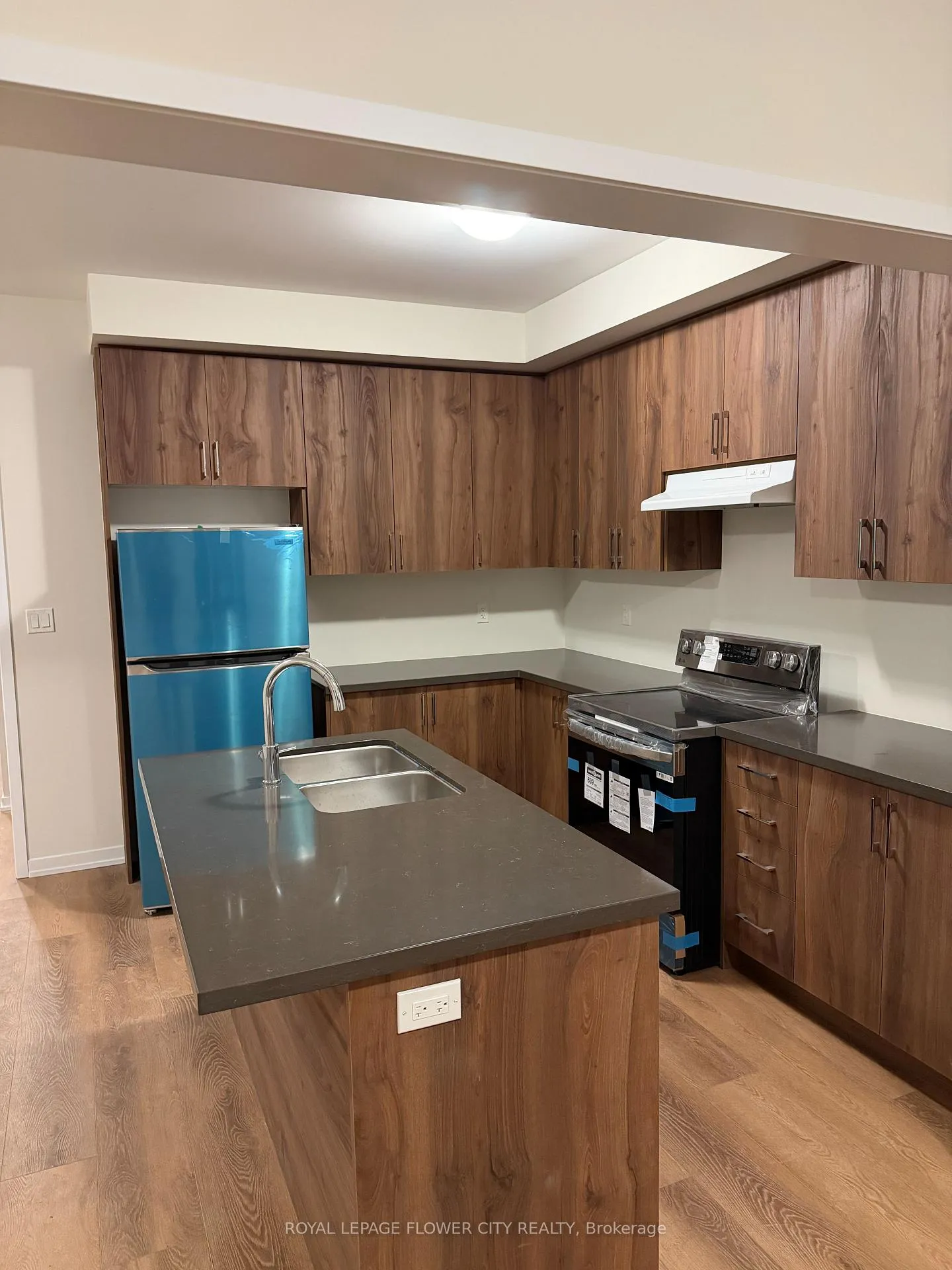 Photo 6 of 2100 Cayenne Street, Oshawa, Kedron — HOMEH