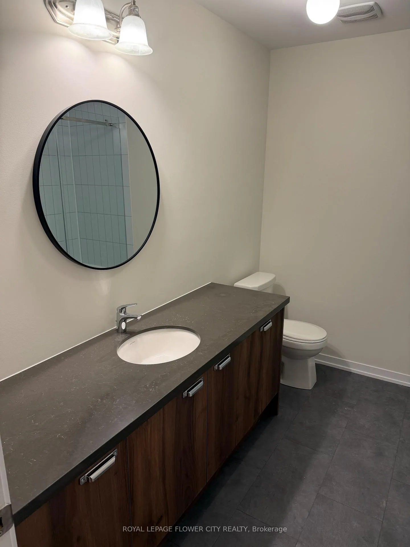 Photo 9 of 2100 Cayenne Street, Oshawa, Kedron — HOMEH