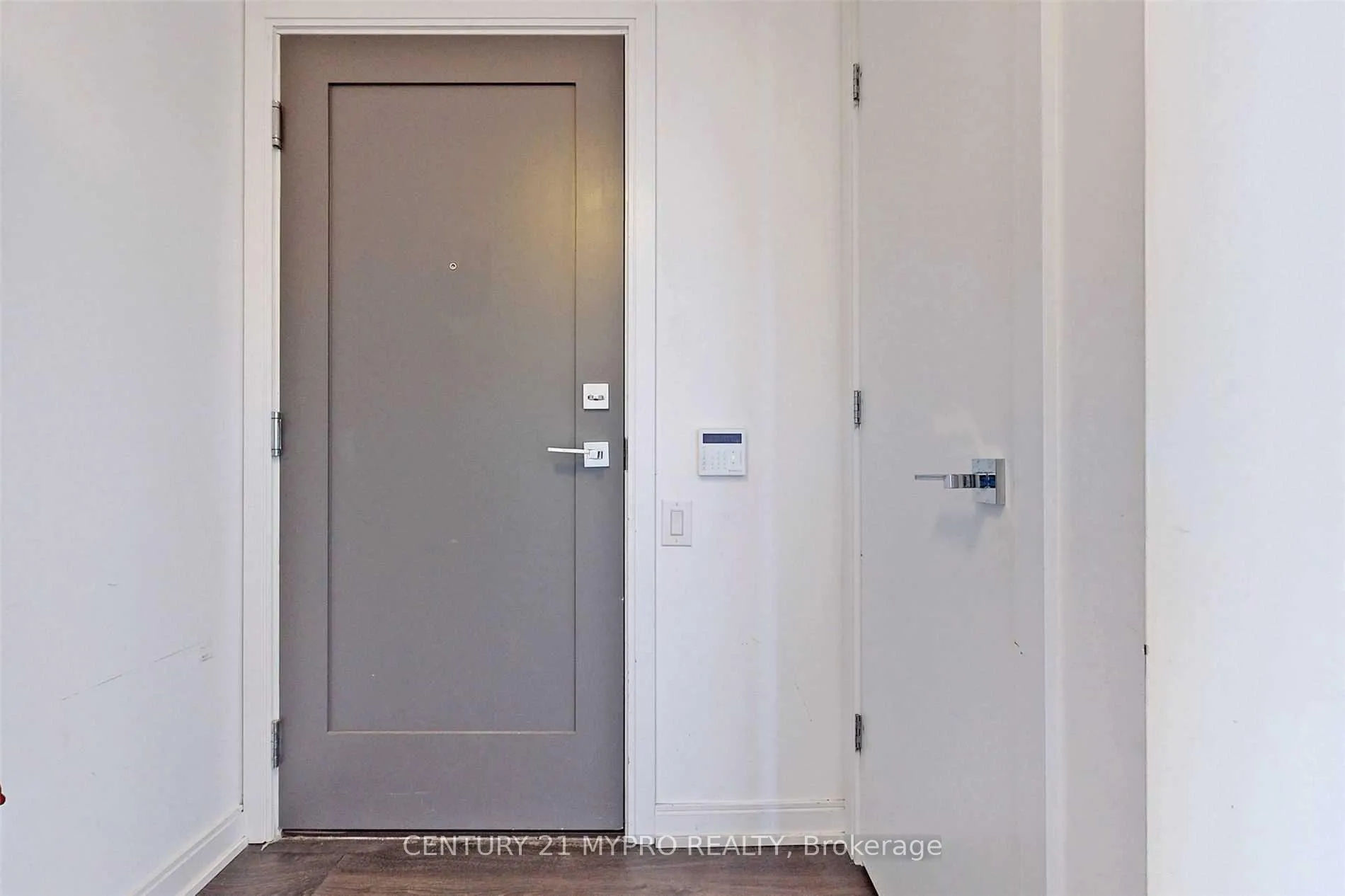 Photo 2 of Unit 3204, 42 Charles Street, Toronto, Church-Yonge Corridor — HOMEH