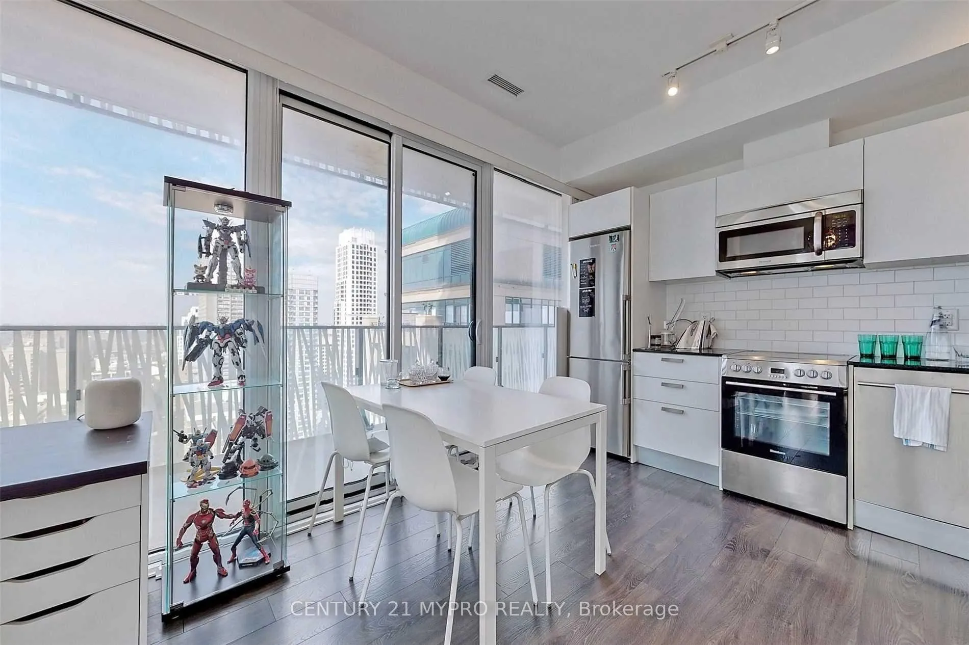 Photo 8 of Unit 3204, 42 Charles Street, Toronto, Church-Yonge Corridor — HOMEH