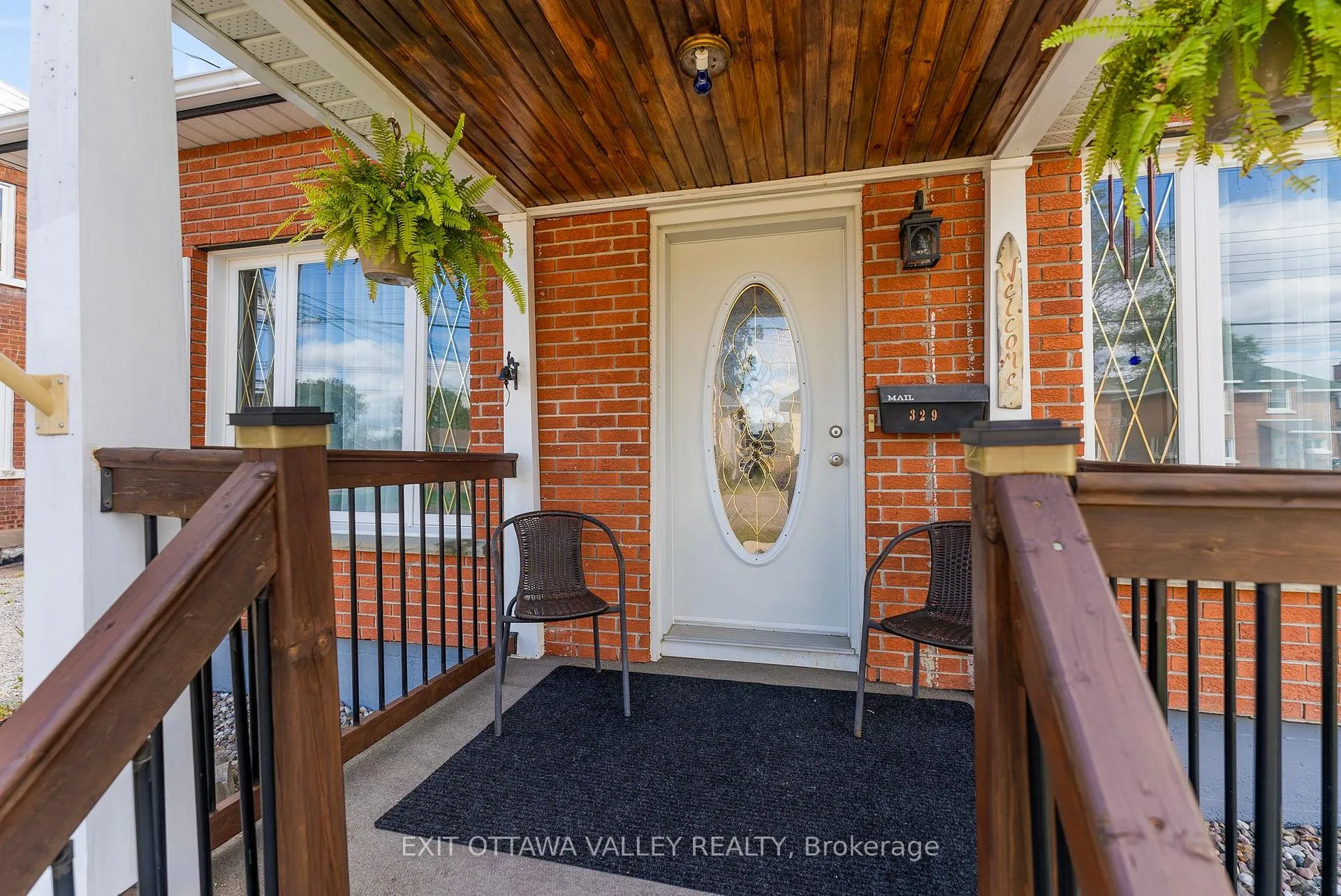 Photo 2 of 329 Third Avenue, Pembroke — HOMEH