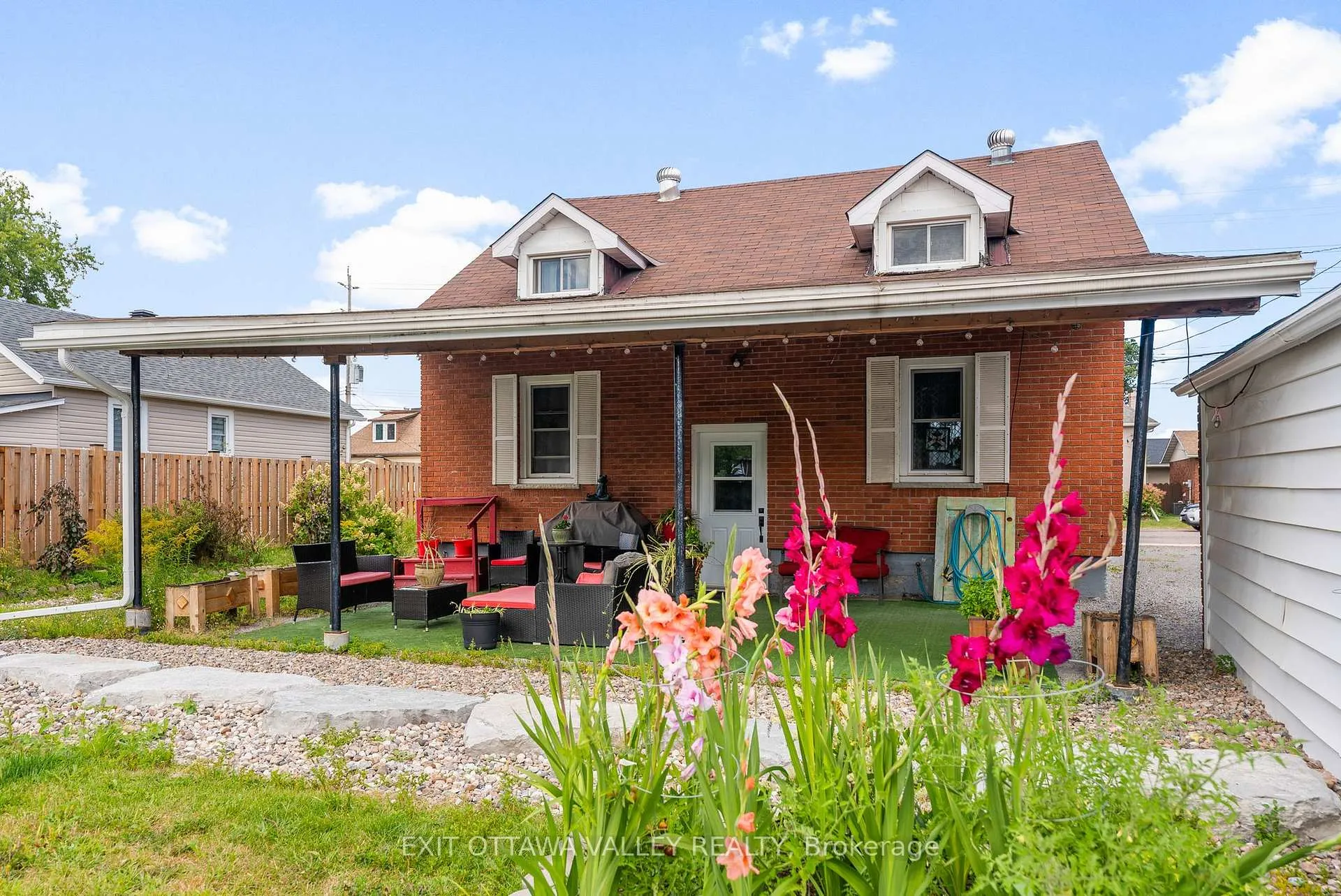 Photo 7 of 329 Third Avenue, Pembroke — HOMEH