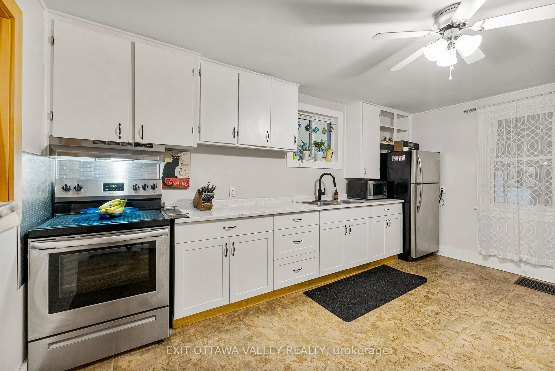 Photo 13 of 329 Third Avenue, Pembroke — HOMEH