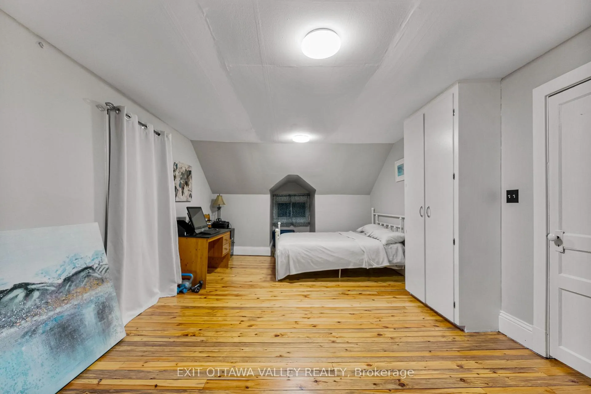 Photo 21 of 329 Third Avenue, Pembroke — HOMEH
