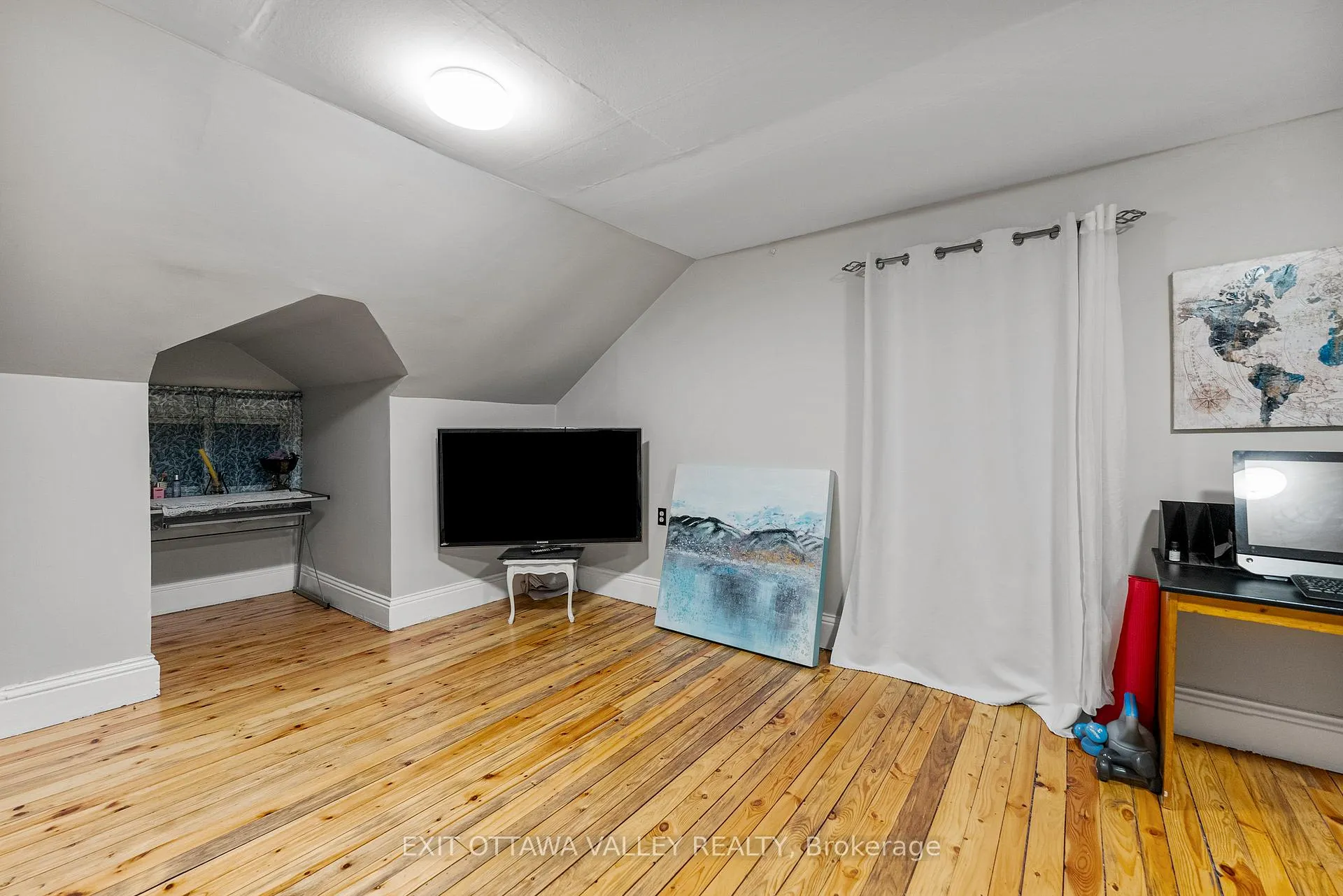 Photo 23 of 329 Third Avenue, Pembroke — HOMEH