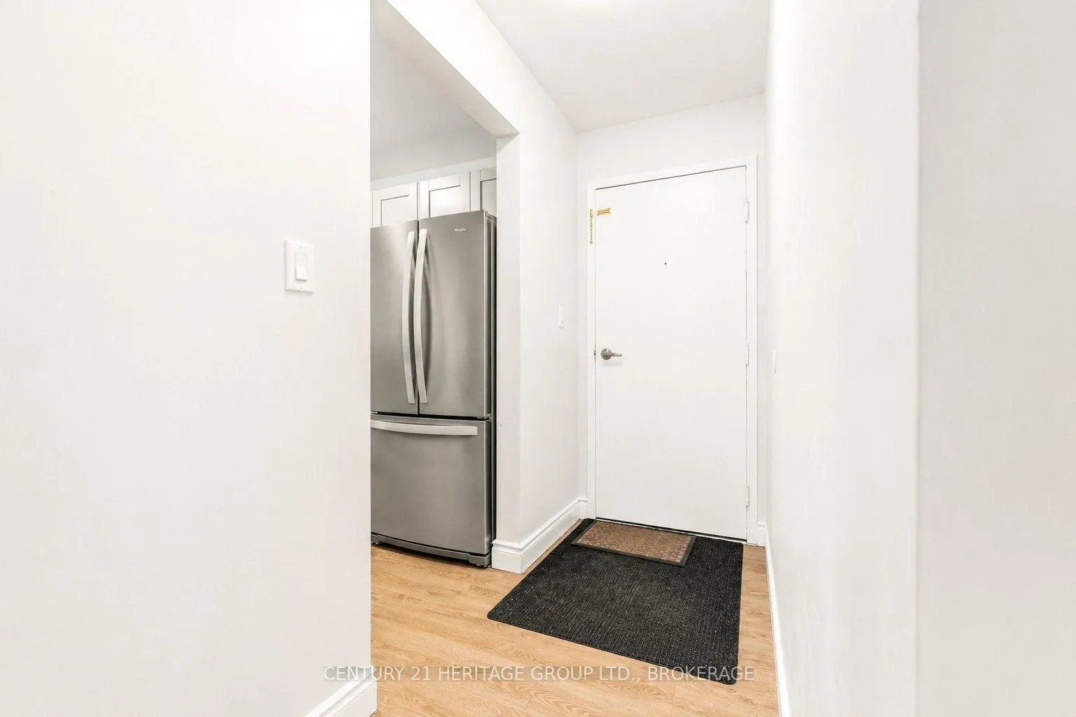 Photo 3 of Unit 203, 573 Armstrong Road, Kingston, East Gardiners Rd — HOMEH